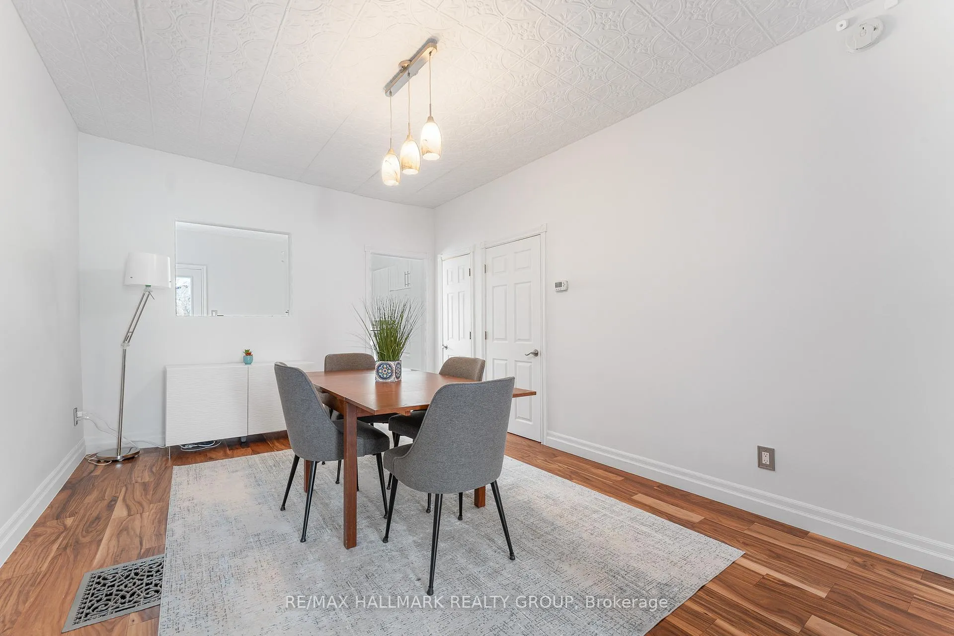 Photo 11 of 150 Arlington Avenue, Ottawa, Ottawa Centre — HOMEH
