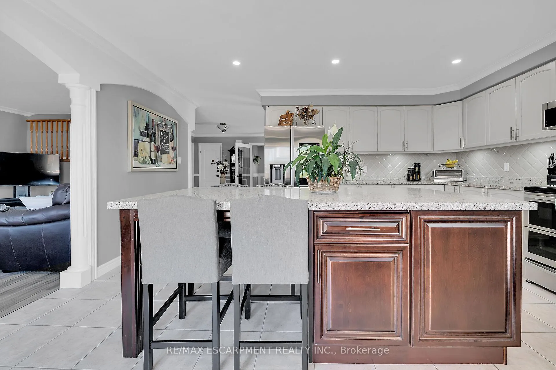 Photo 12 of 22 Timothy Place, Hamilton, Crerar — HOMEH