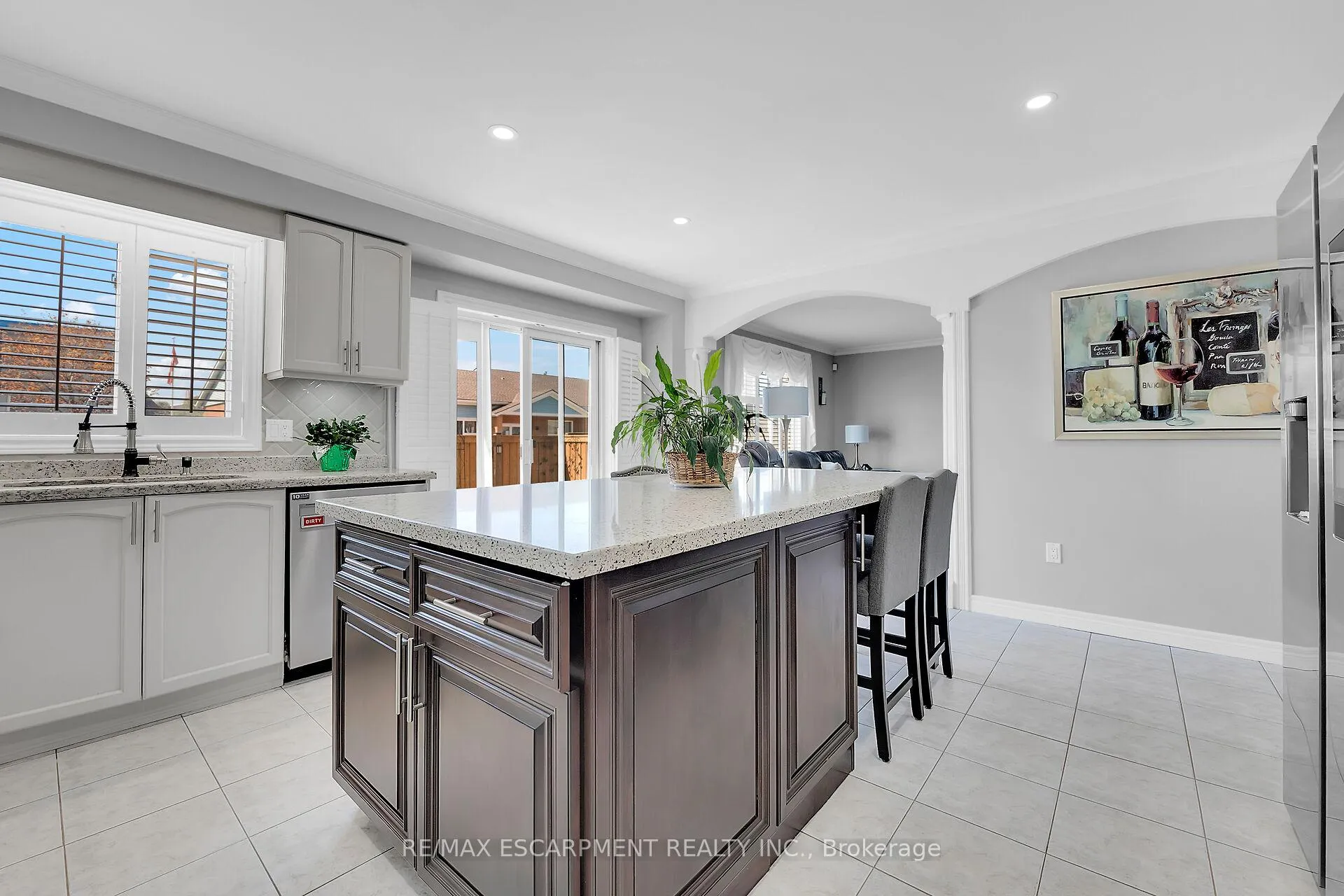 Photo 15 of 22 Timothy Place, Hamilton, Crerar — HOMEH
