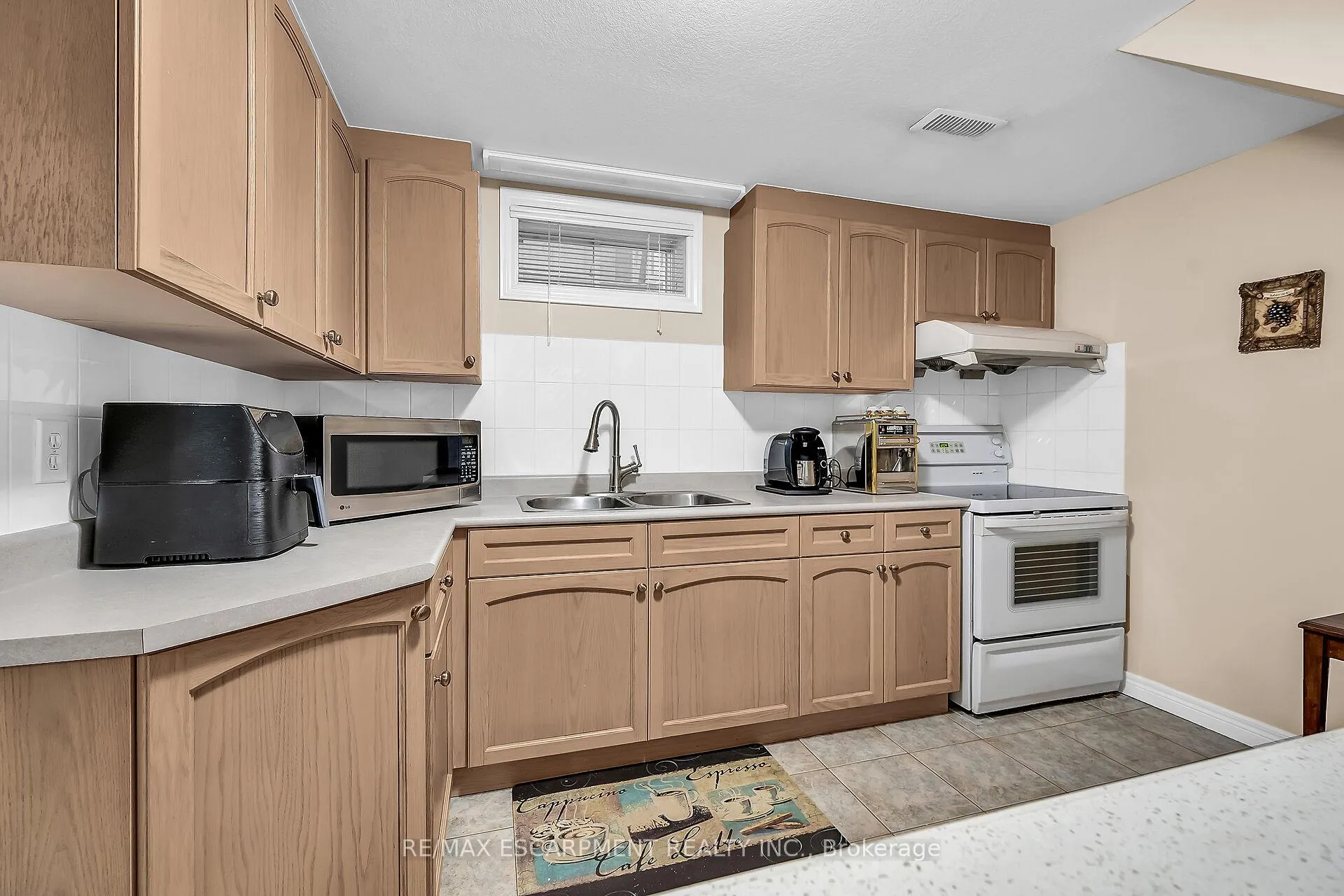 Photo 30 of 22 Timothy Place, Hamilton, Crerar — HOMEH