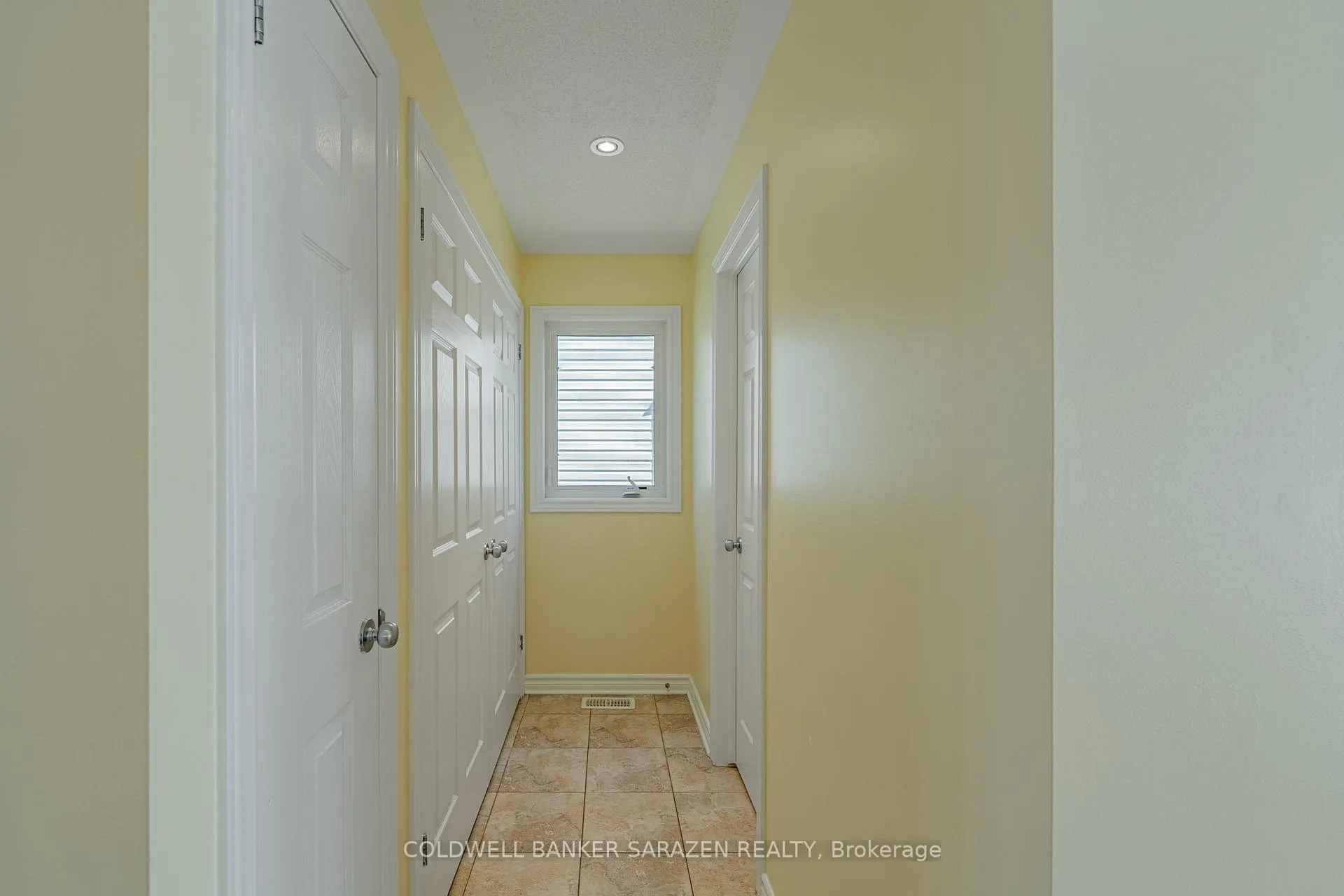 Photo 8 of 116 Whernside Terrace W, Ottawa, Kanata - Morgan's Grant/South March — HOMEH