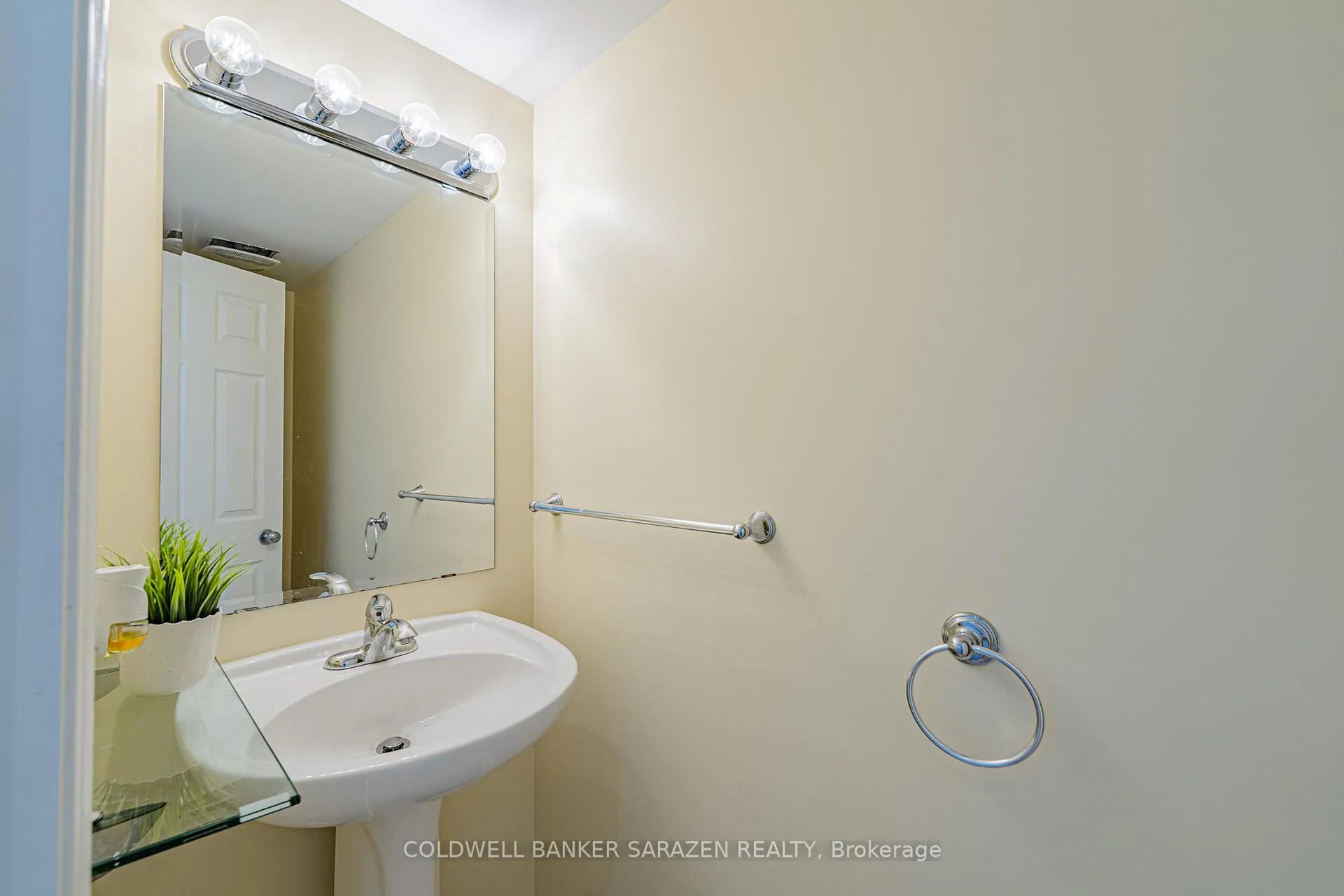 Photo 19 of 116 Whernside Terrace W, Ottawa, Kanata - Morgan's Grant/South March — HOMEH