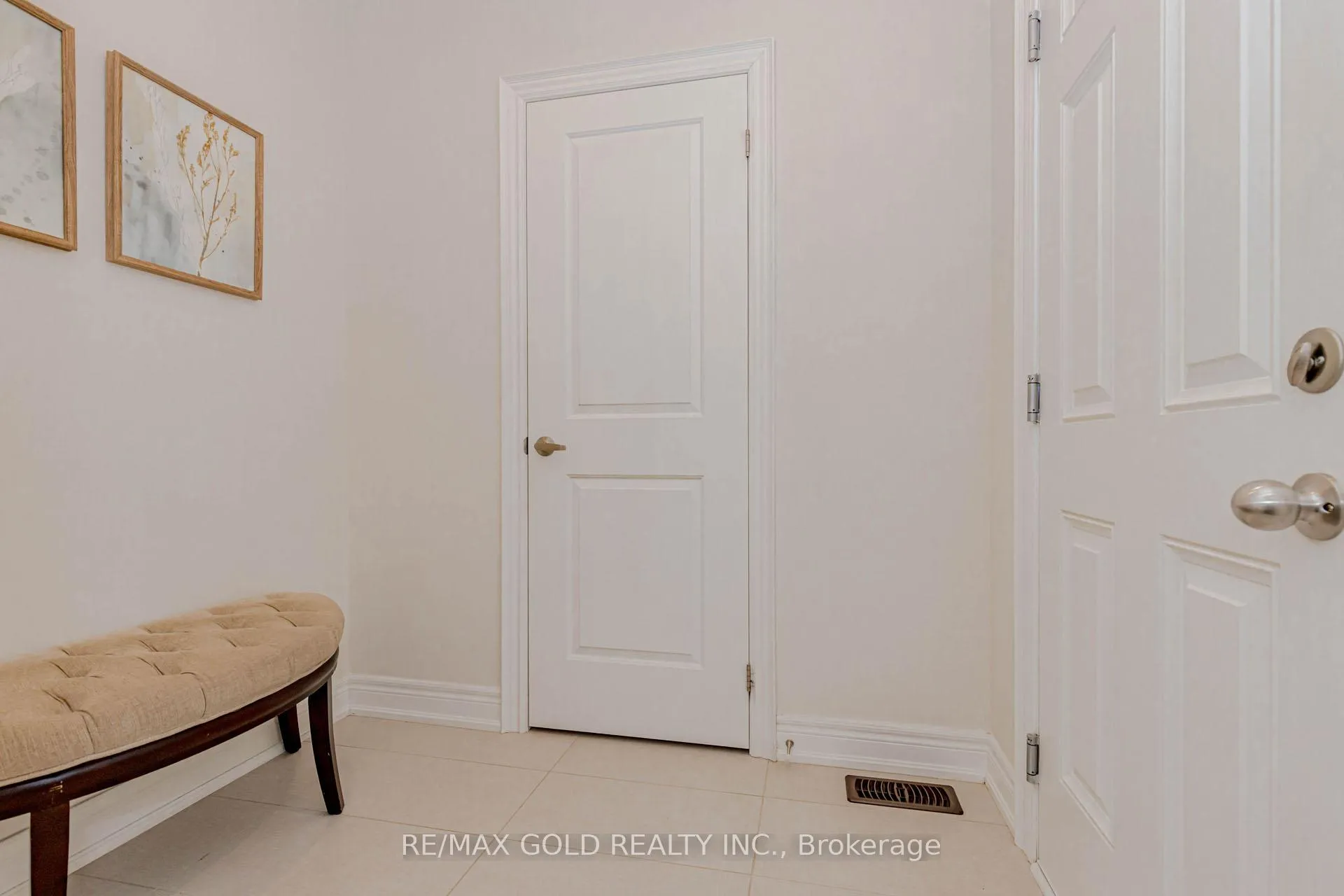 Photo 19 of 23 Sinatra Street, Brampton, Sandringham-Wellington North — HOMEH