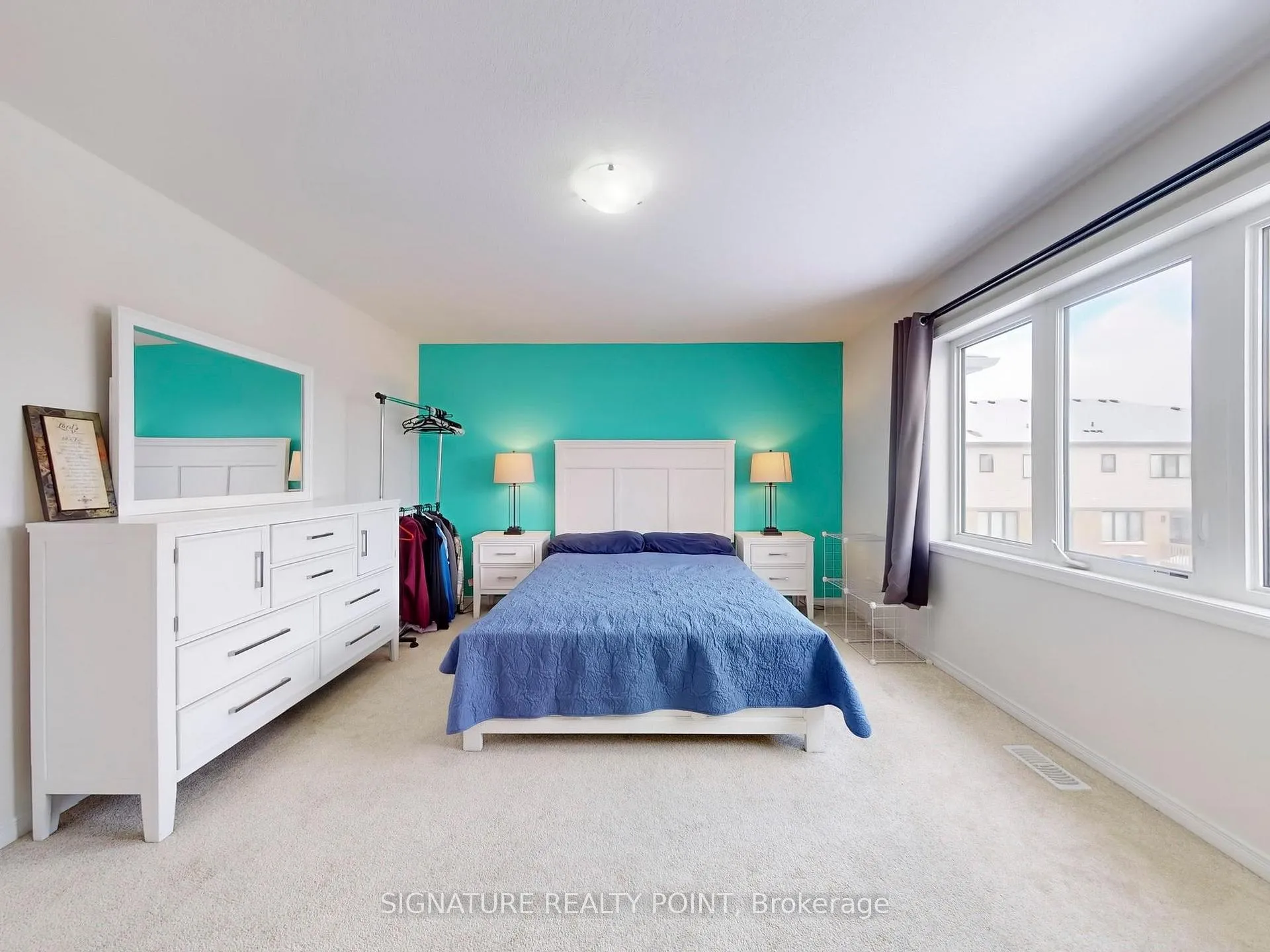 Photo 22 of 32 Whithorn Crescent, Haldimand — HOMEH