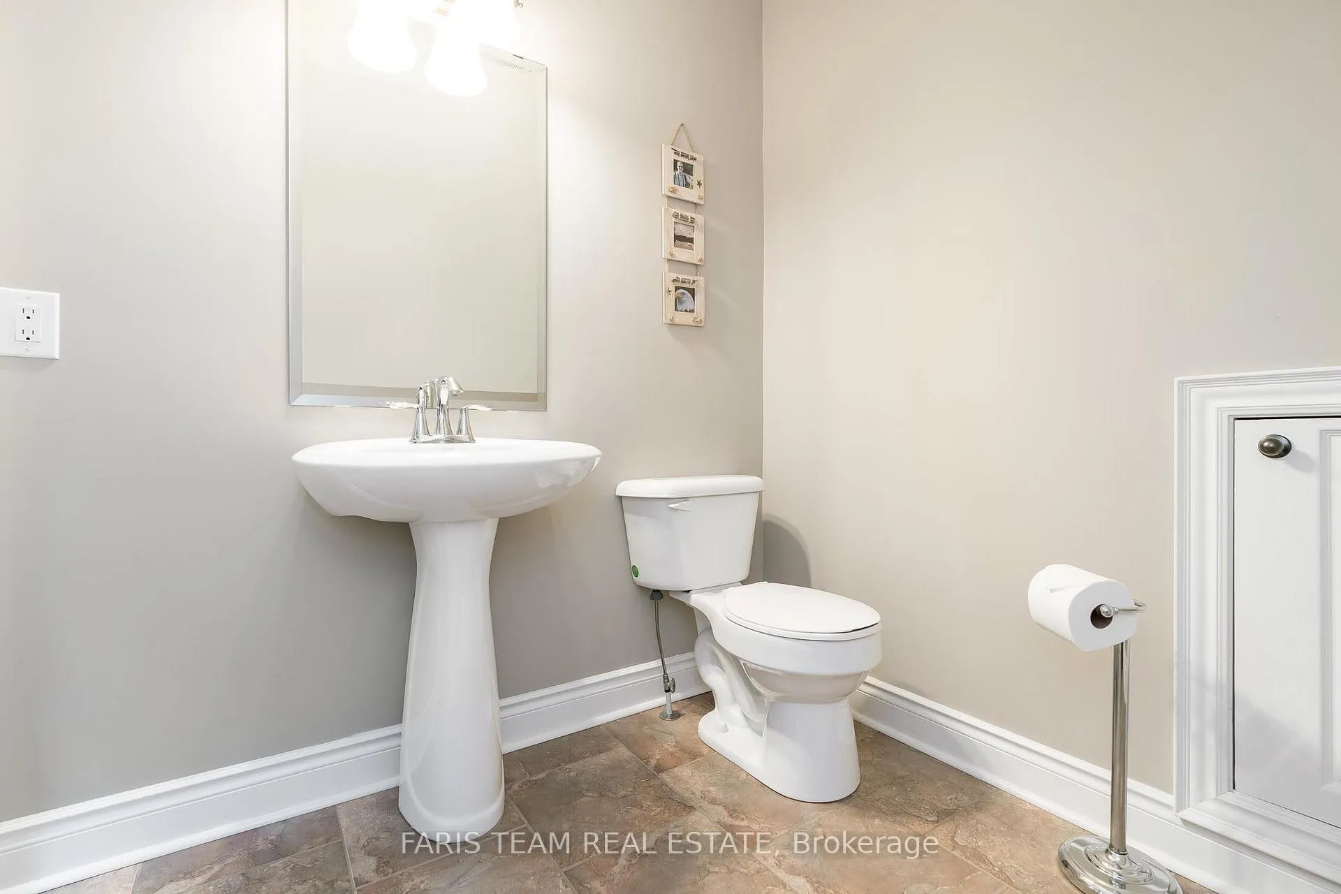 Photo 23 of 16 Boothby Crescent, Springwater, Minesing — HOMEH