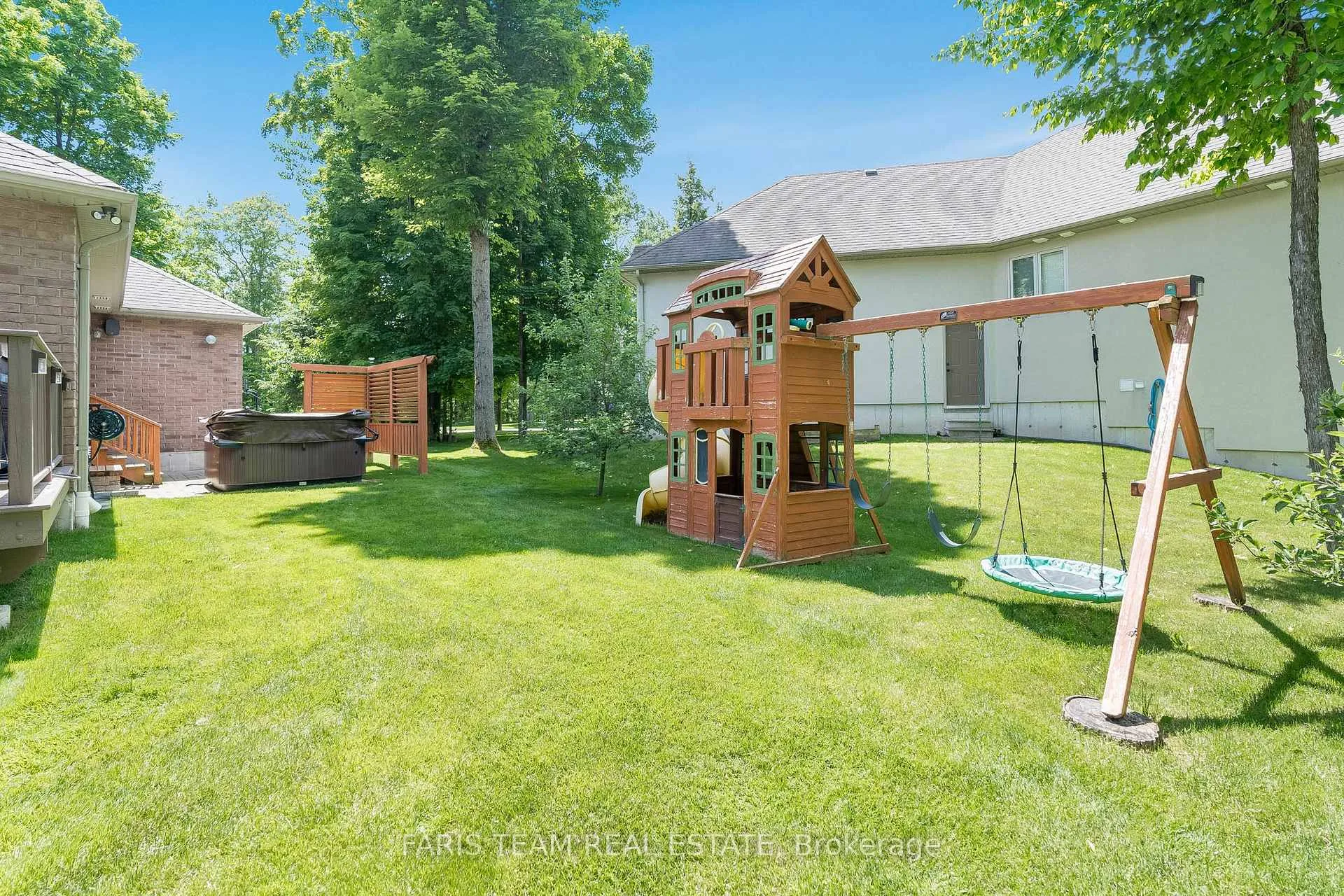 Photo 31 of 16 Boothby Crescent, Springwater, Minesing — HOMEH