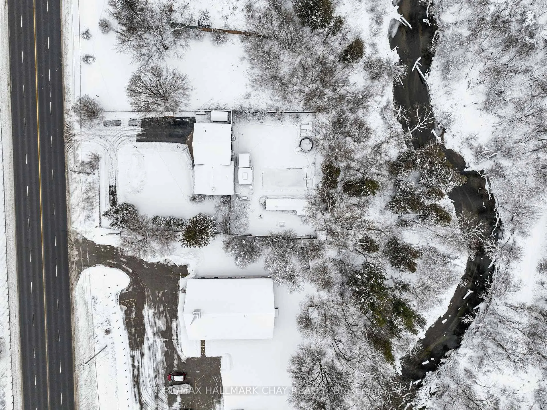 Photo 2 of 636 Victoria Street E, New Tecumseth, Rural New Tecumseth — HOMEH