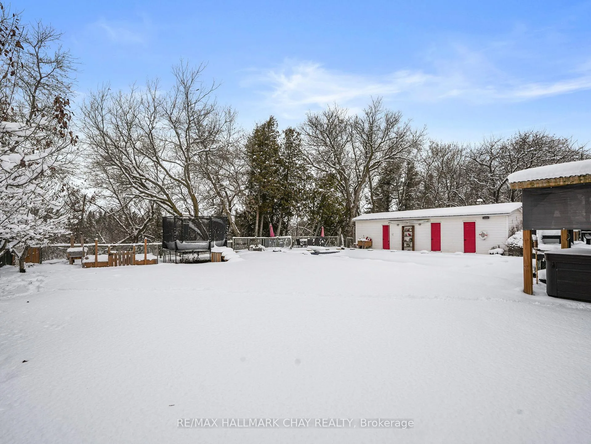 Photo 35 of 636 Victoria Street E, New Tecumseth, Rural New Tecumseth — HOMEH