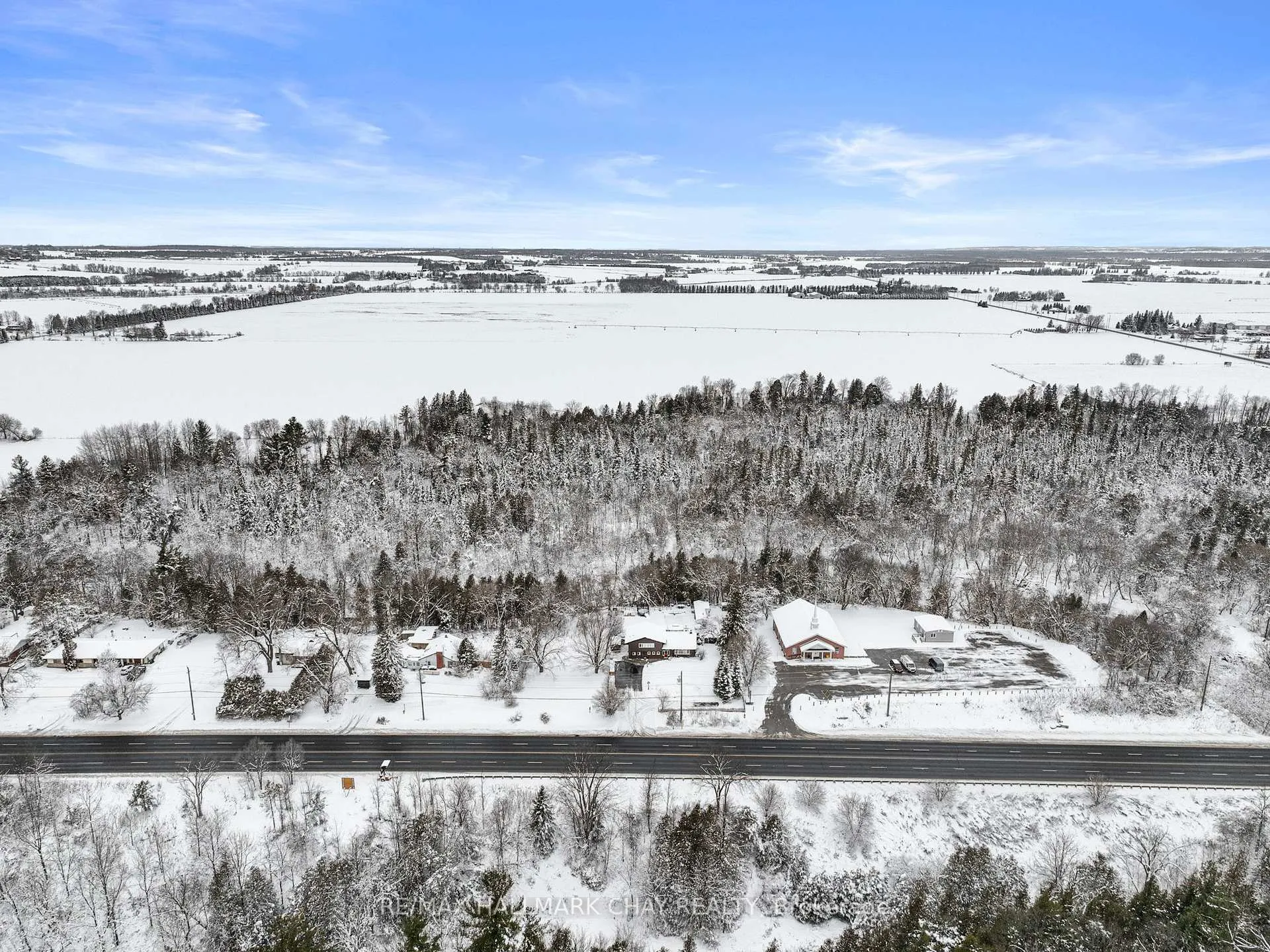 Photo 42 of 636 Victoria Street E, New Tecumseth, Rural New Tecumseth — HOMEH