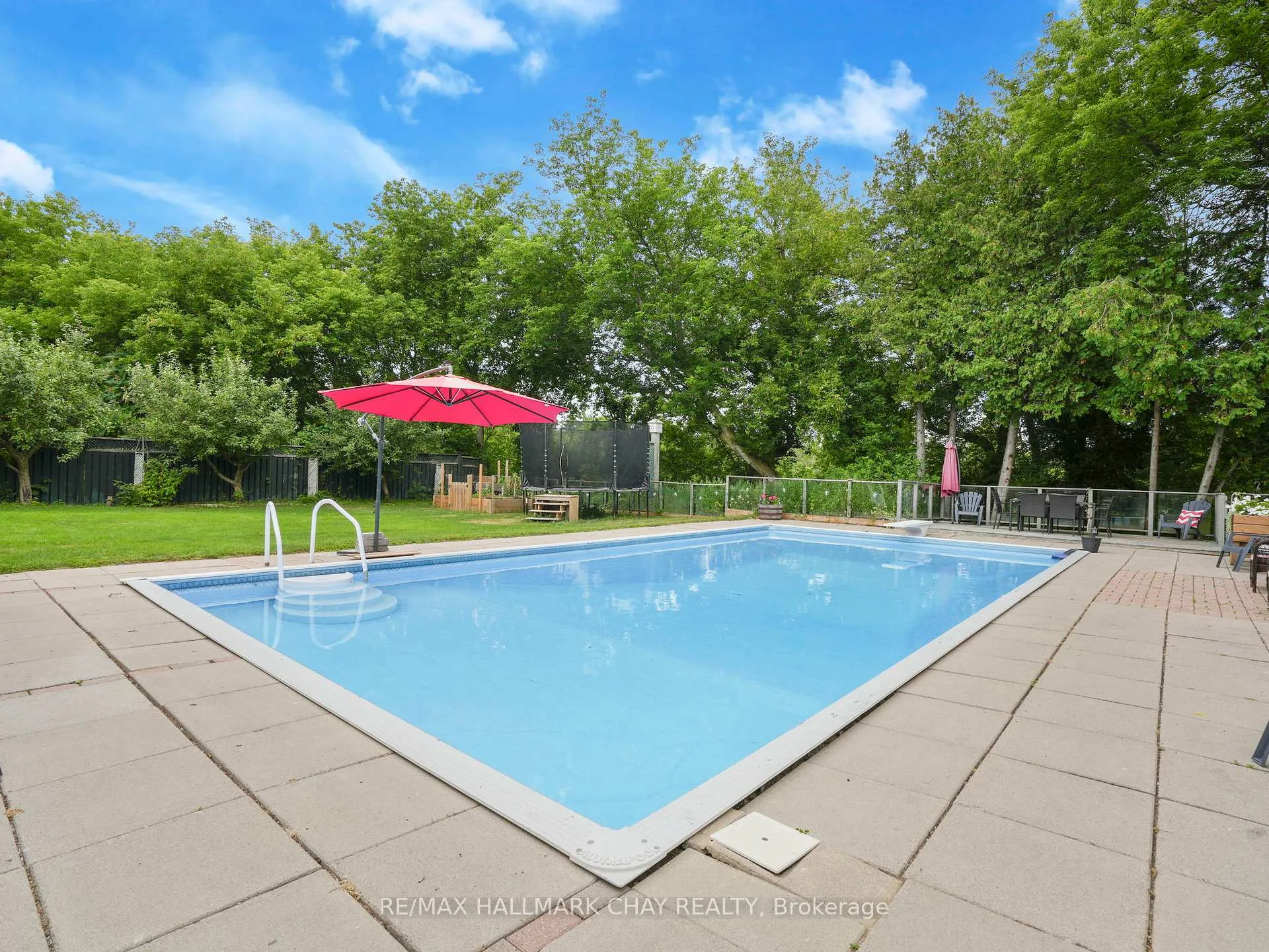 Photo 46 of 636 Victoria Street E, New Tecumseth, Rural New Tecumseth — HOMEH