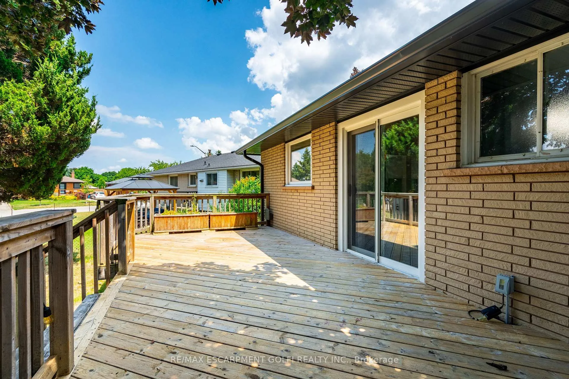 Photo 33 of 4 Harvard Avenue, Brantford — HOMEH