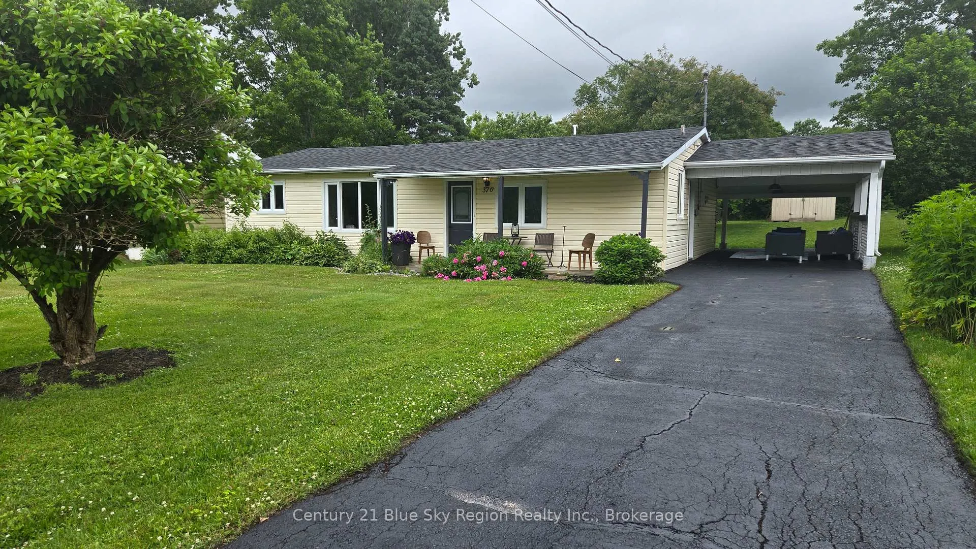 Photo 2 of 370 Elm Street, Powassan — HOMEH