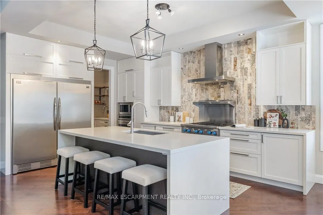 Photo 8 of 169 Orchard Drive, Hamilton, Ancaster — HOMEH