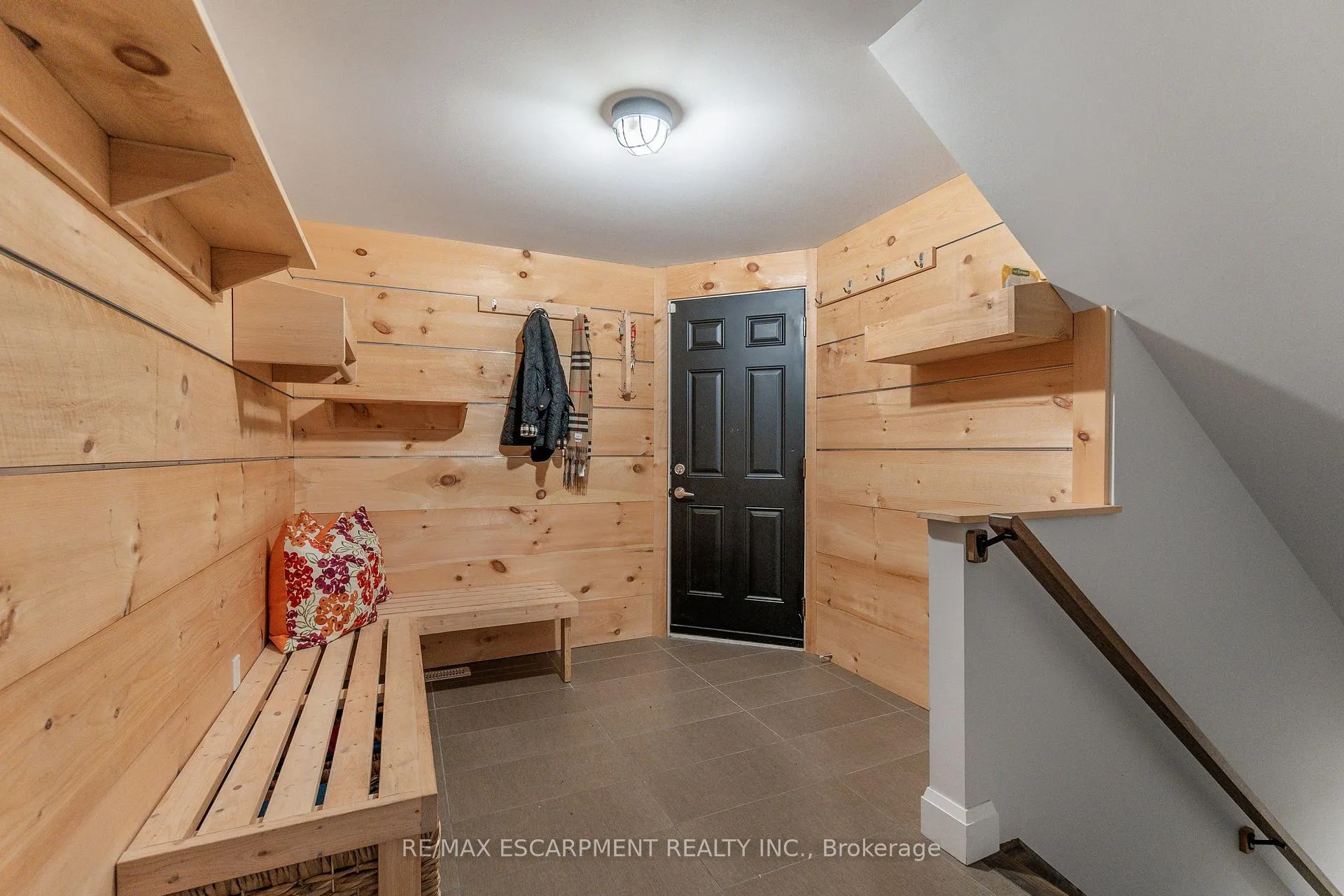 Photo 34 of 169 Orchard Drive, Hamilton, Ancaster — HOMEH