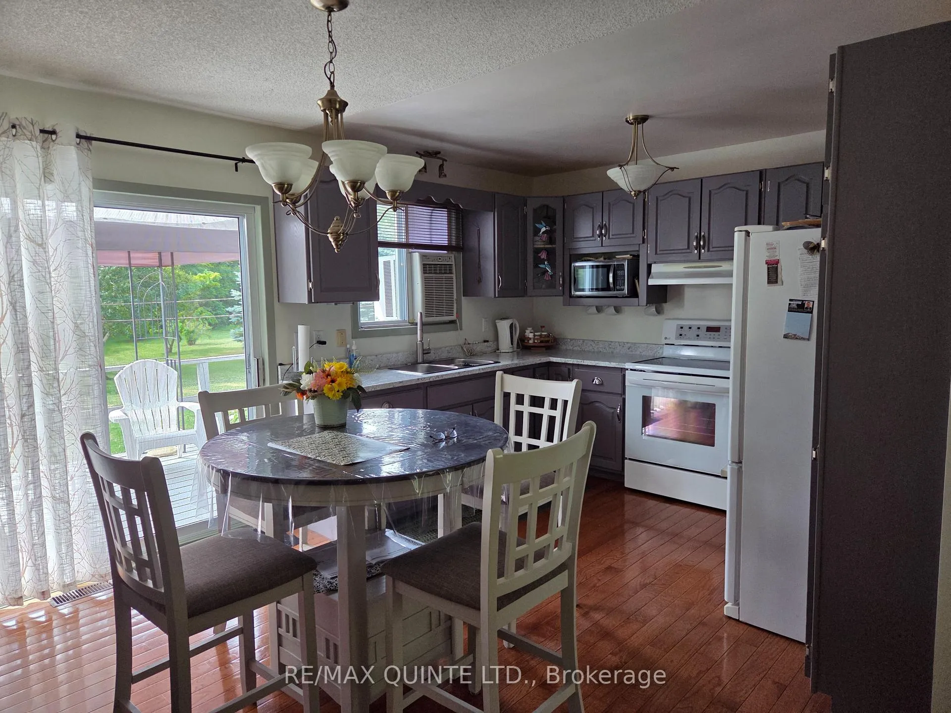 Photo 5 of 89 Johnston Road W, Tweed — HOMEH