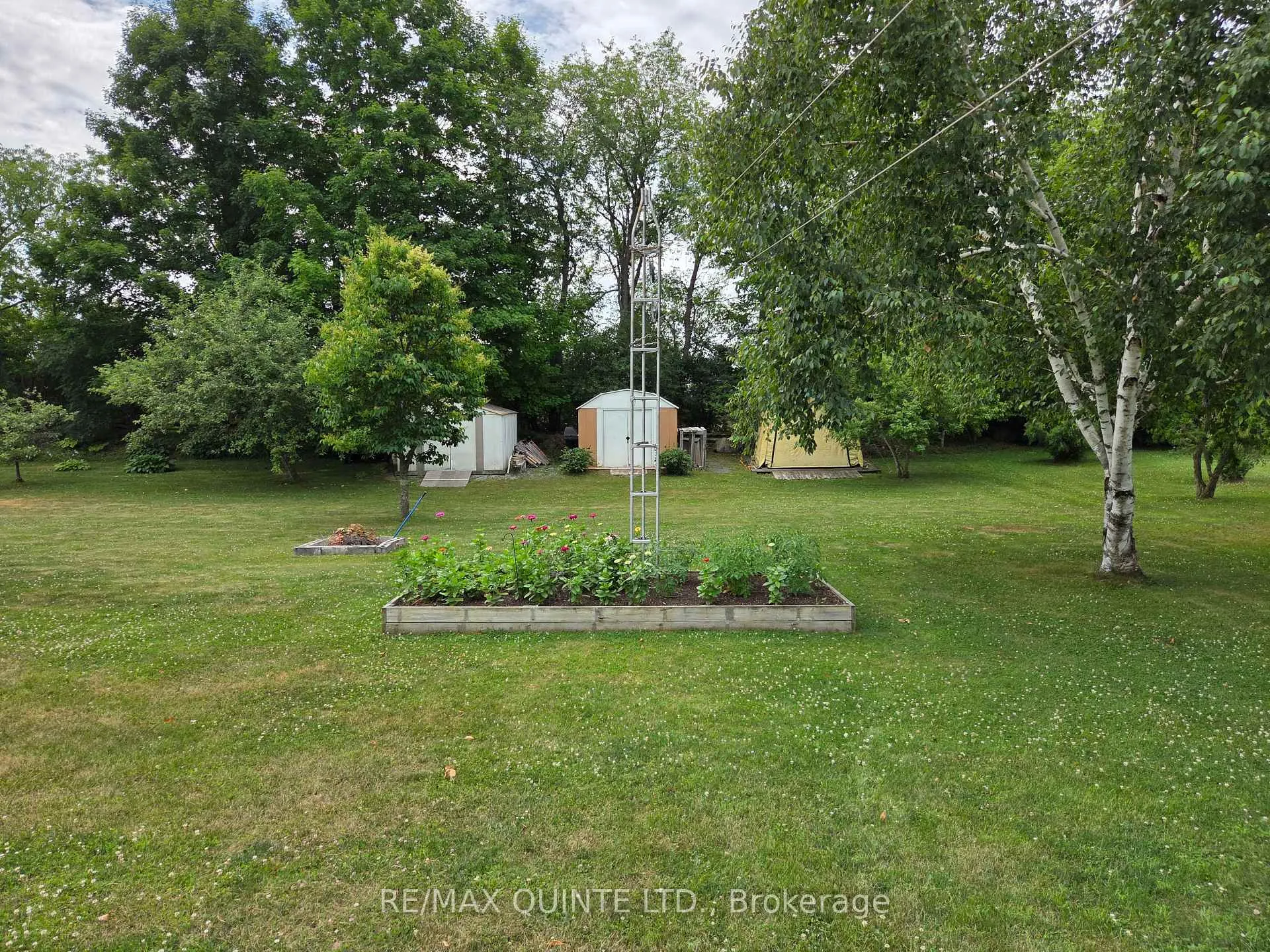 Photo 16 of 89 Johnston Road W, Tweed — HOMEH