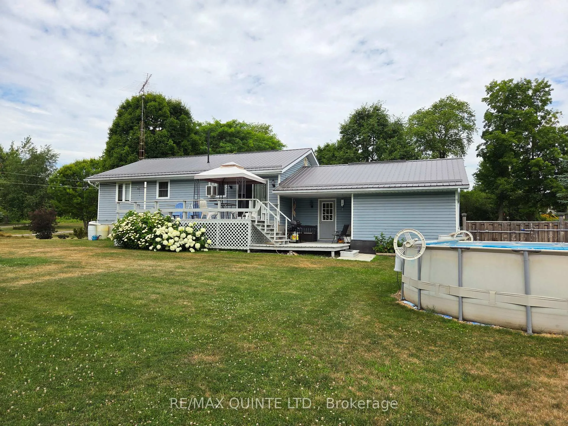 Photo 17 of 89 Johnston Road W, Tweed — HOMEH