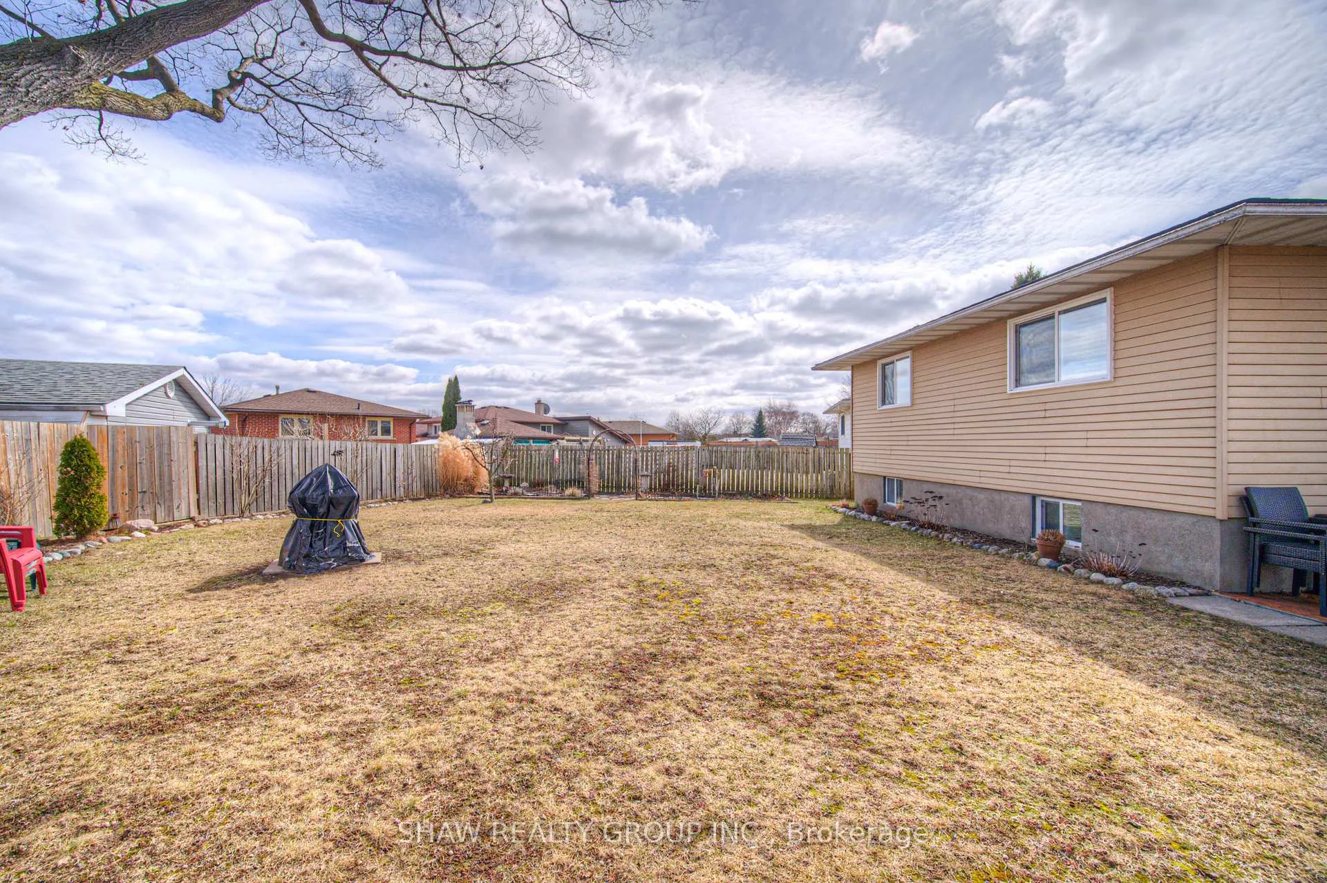 Photo 35 of 19 Sekura Place, Cambridge, Greenway-Chaplin — HOMEH