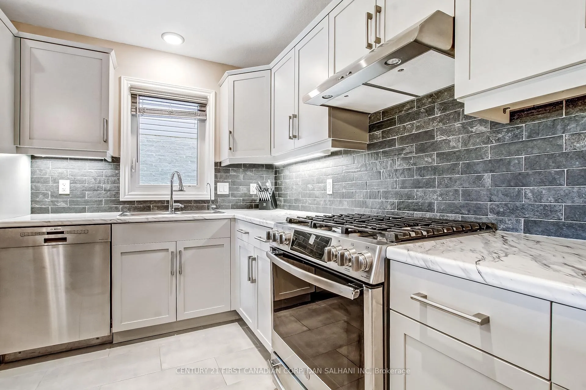 Photo 5 of 200 Emery Street, Central Elgin, Rural Central Elgin — HOMEH