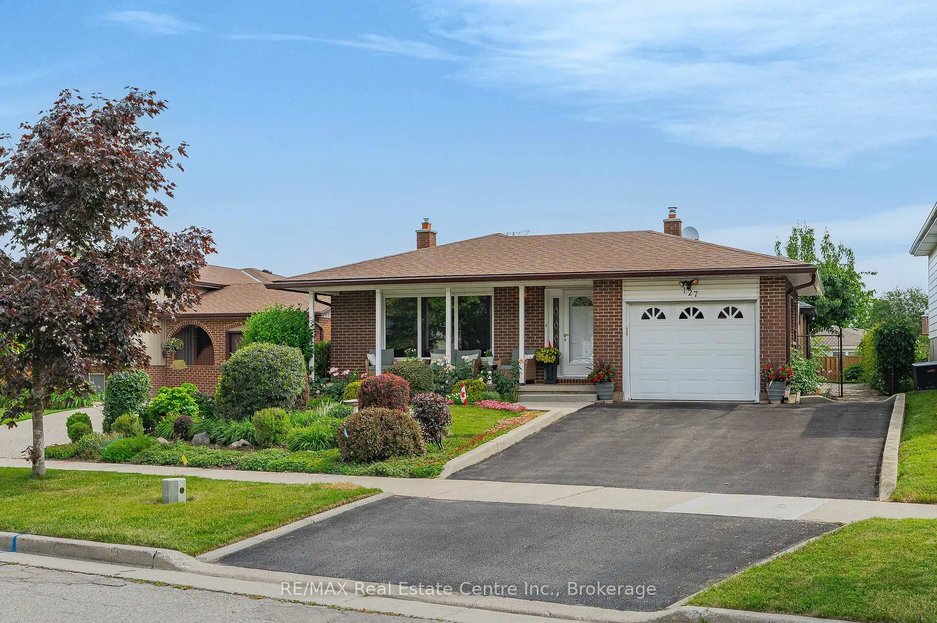 Photo 1 of 127 Toynbee Crescent, Kitchener — HOMEH