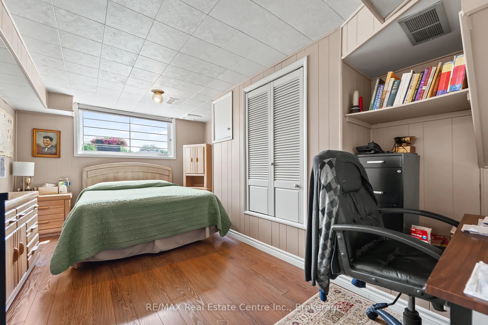Photo 23 of 127 Toynbee Crescent, Kitchener — HOMEH