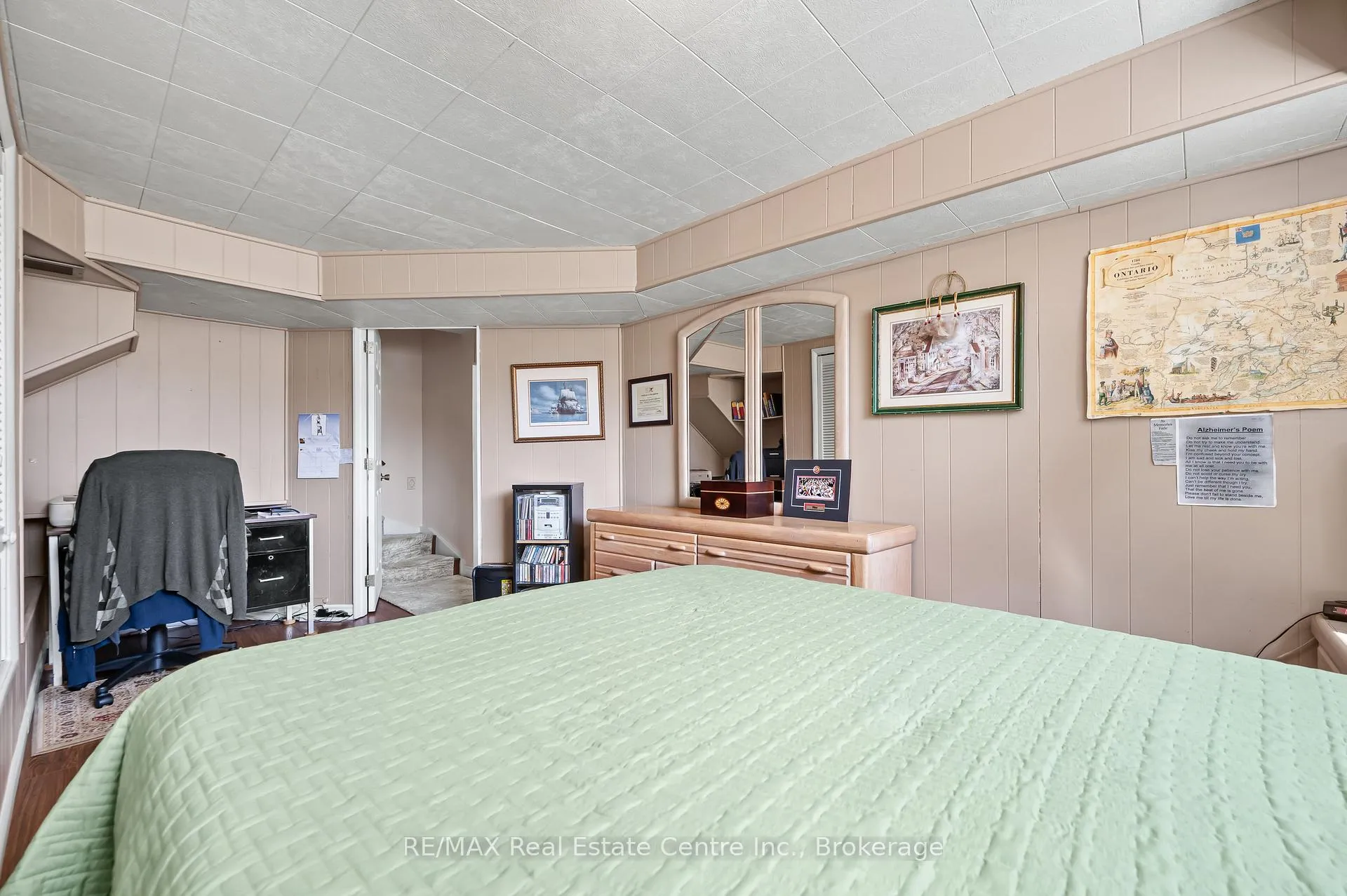 Photo 24 of 127 Toynbee Crescent, Kitchener — HOMEH