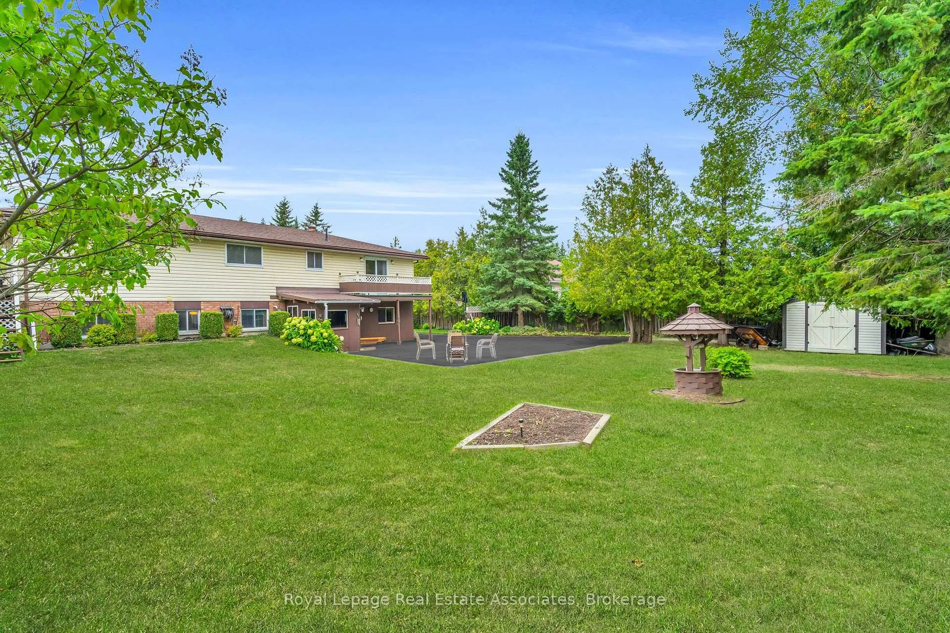 Photo 42 of 69 George Avenue, Wasaga Beach — HOMEH