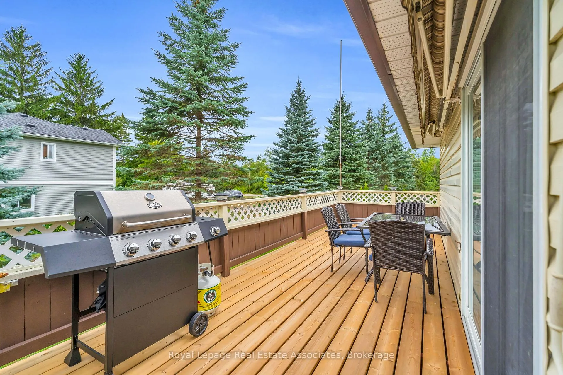 Photo 47 of 69 George Avenue, Wasaga Beach — HOMEH