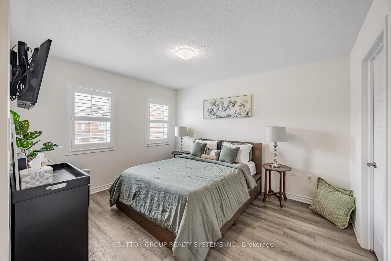 Photo 23 of 966 Cherry Court, Milton, Cobban — HOMEH