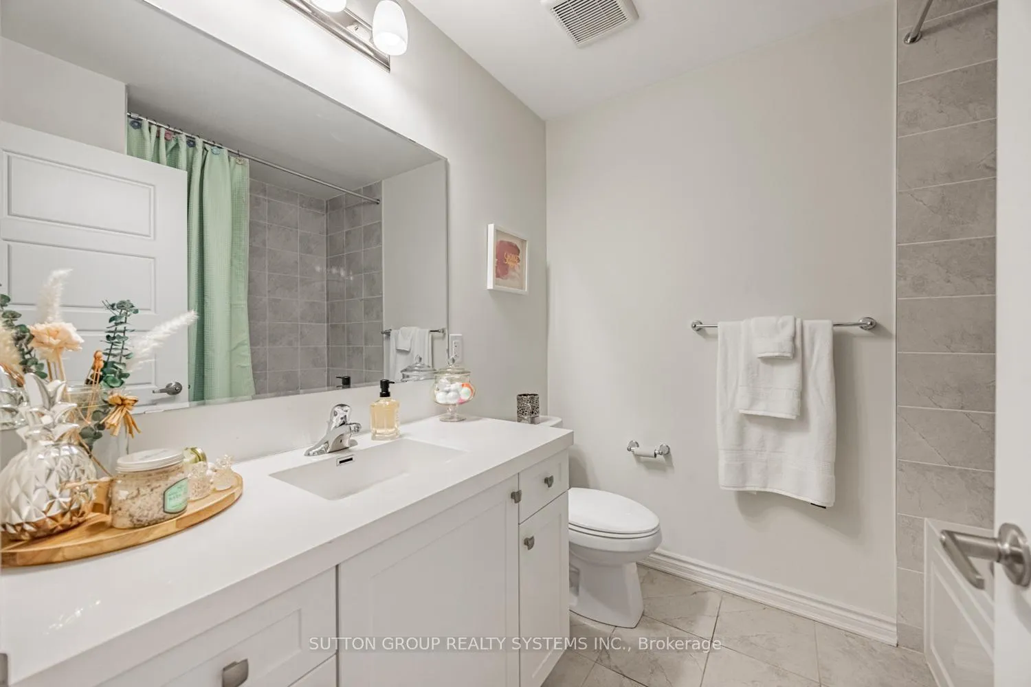 Photo 24 of 966 Cherry Court, Milton, Cobban — HOMEH