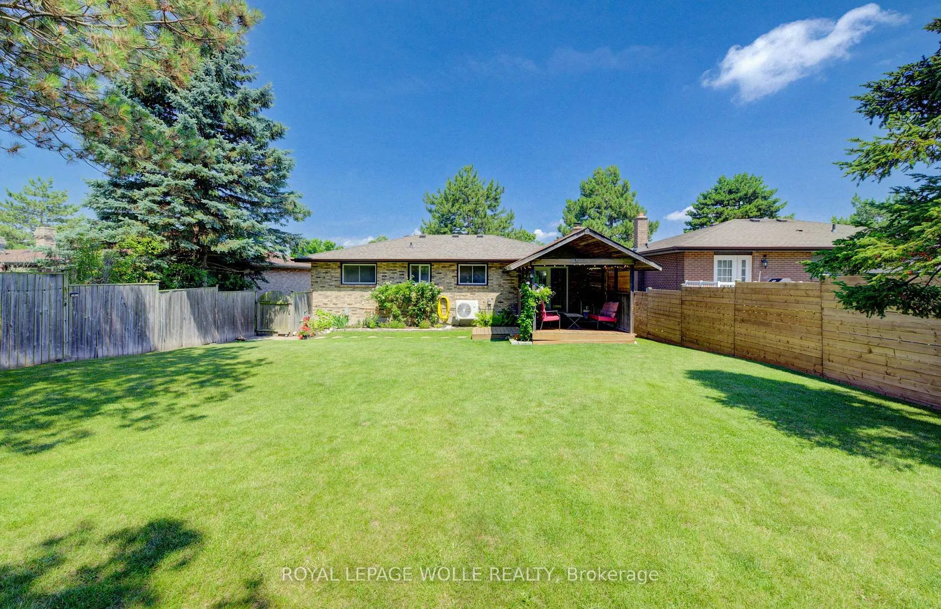Photo 42 of 61 Bluerock Crescent, Cambridge — HOMEH