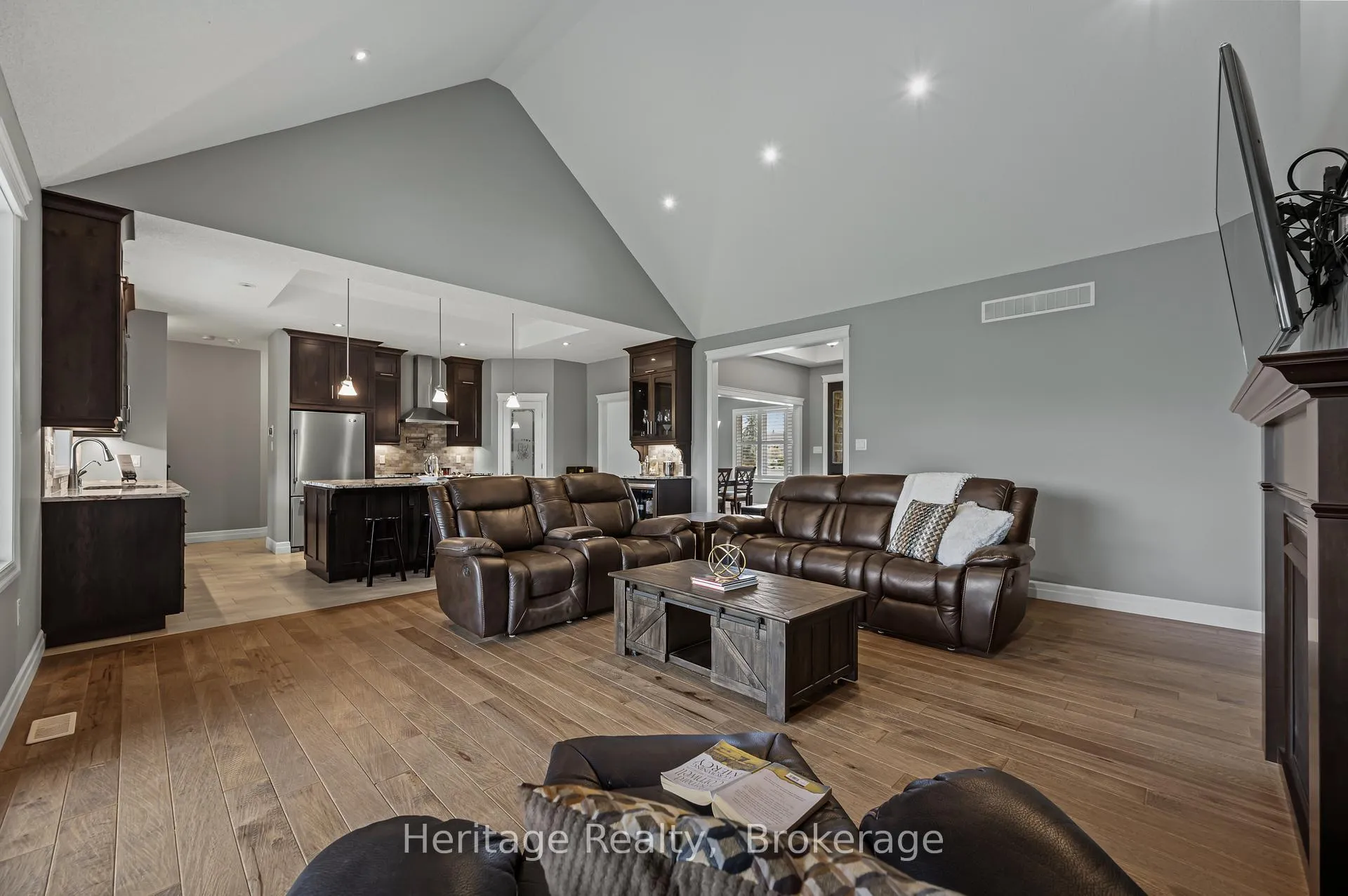 Photo 2 of 1810 Moser Young Road, Wellesley — HOMEH
