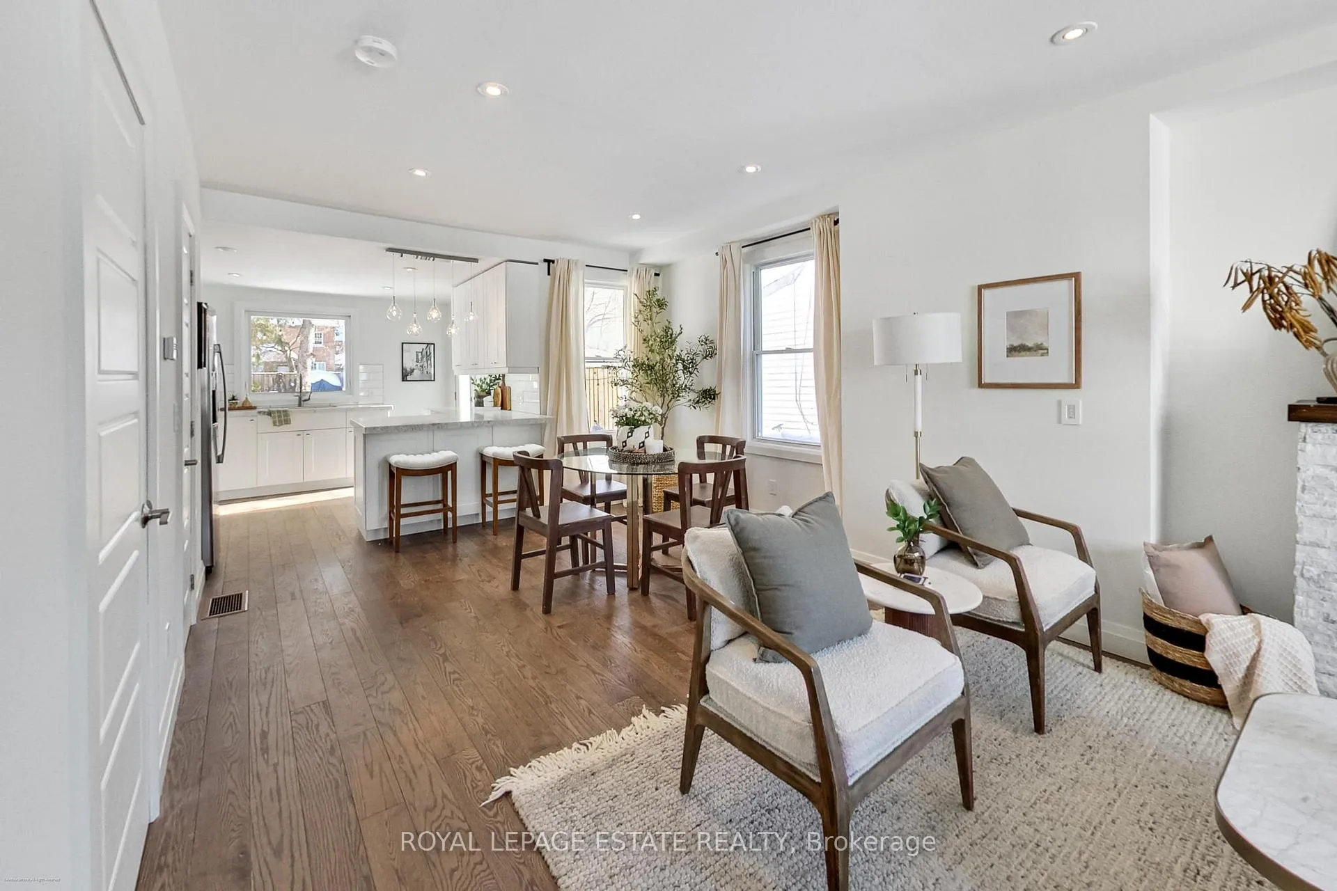 Photo 5 of 25 Coleridge Avenue, Toronto, Woodbine-Lumsden — HOMEH