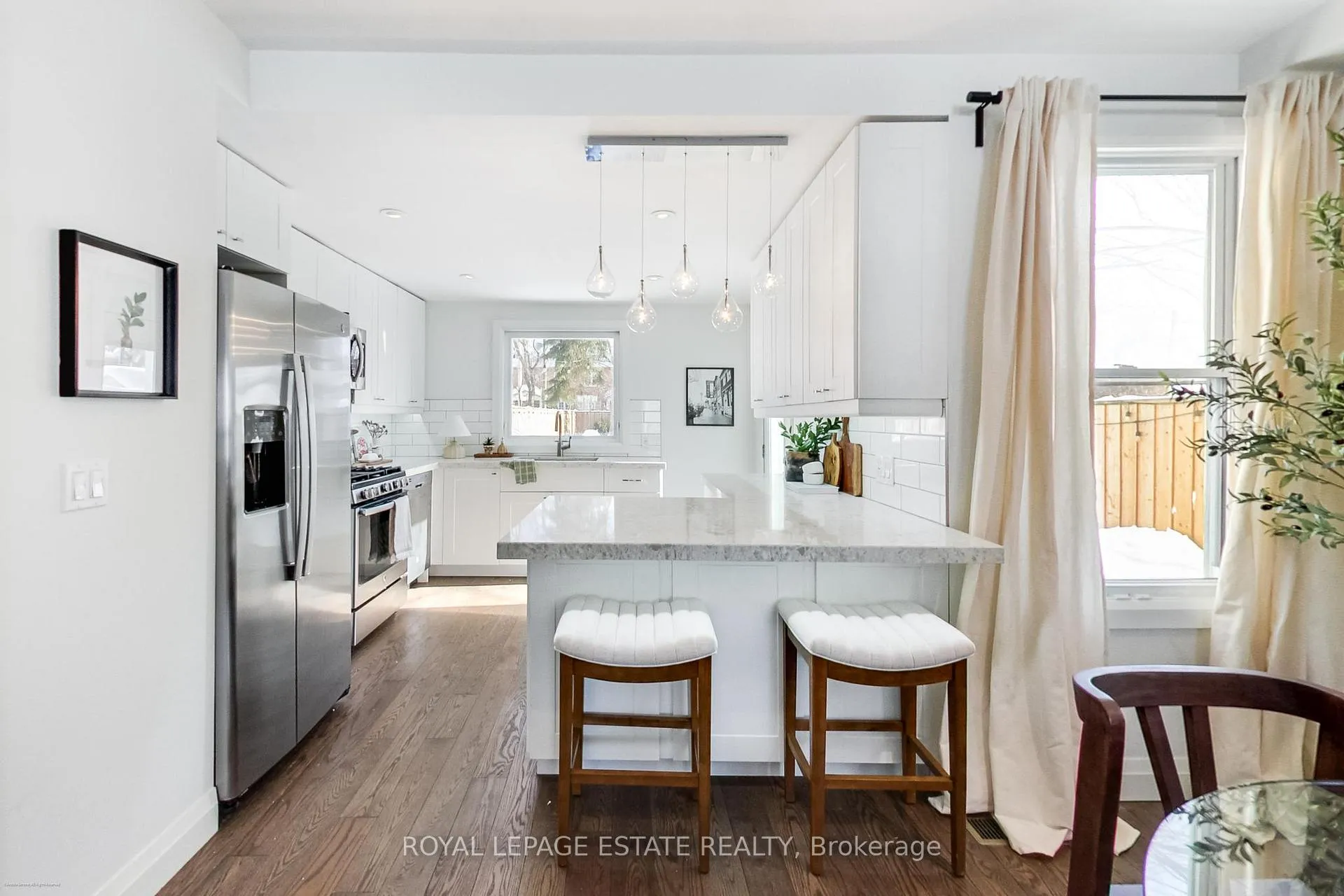 Photo 10 of 25 Coleridge Avenue, Toronto, Woodbine-Lumsden — HOMEH