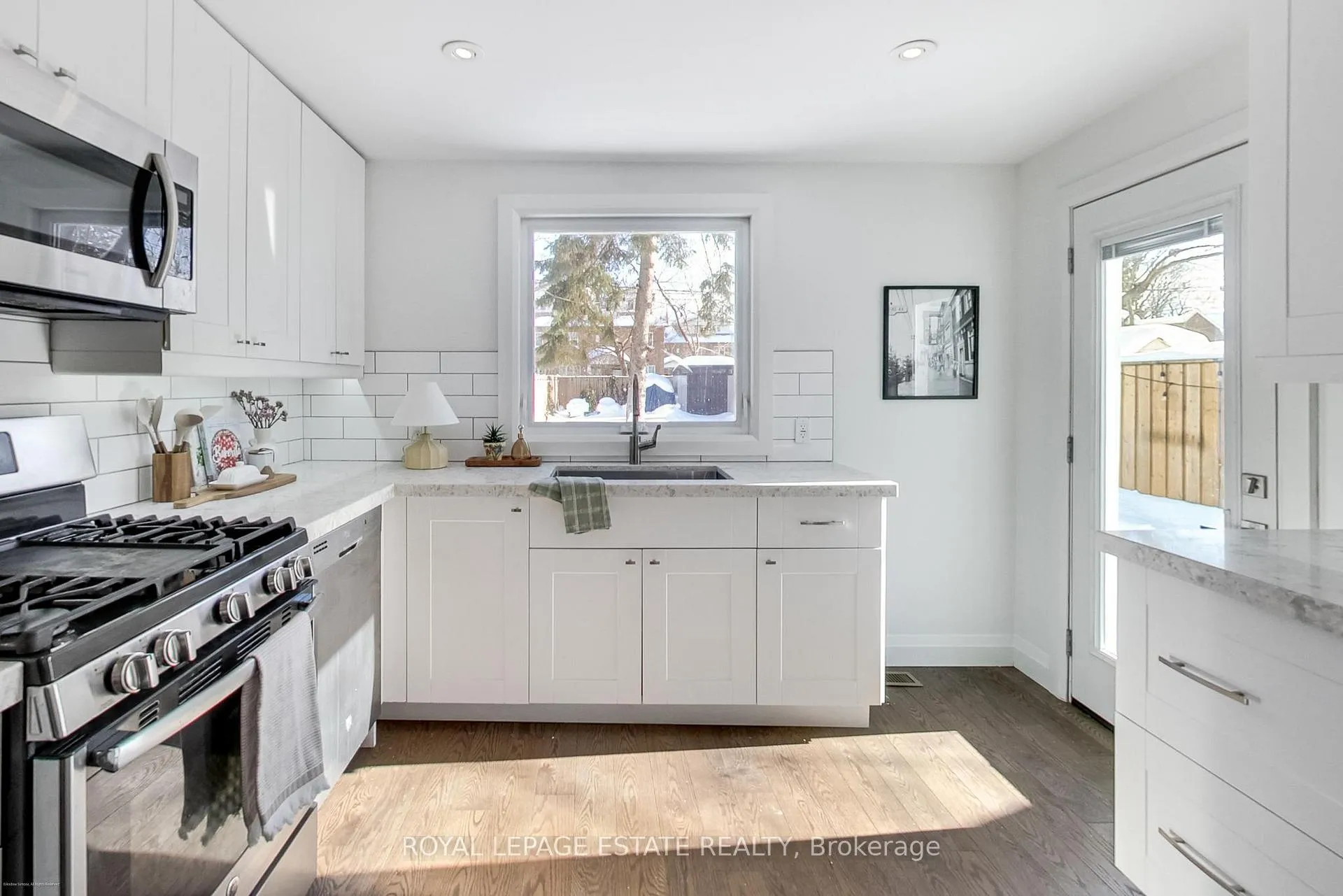 Photo 11 of 25 Coleridge Avenue, Toronto, Woodbine-Lumsden — HOMEH