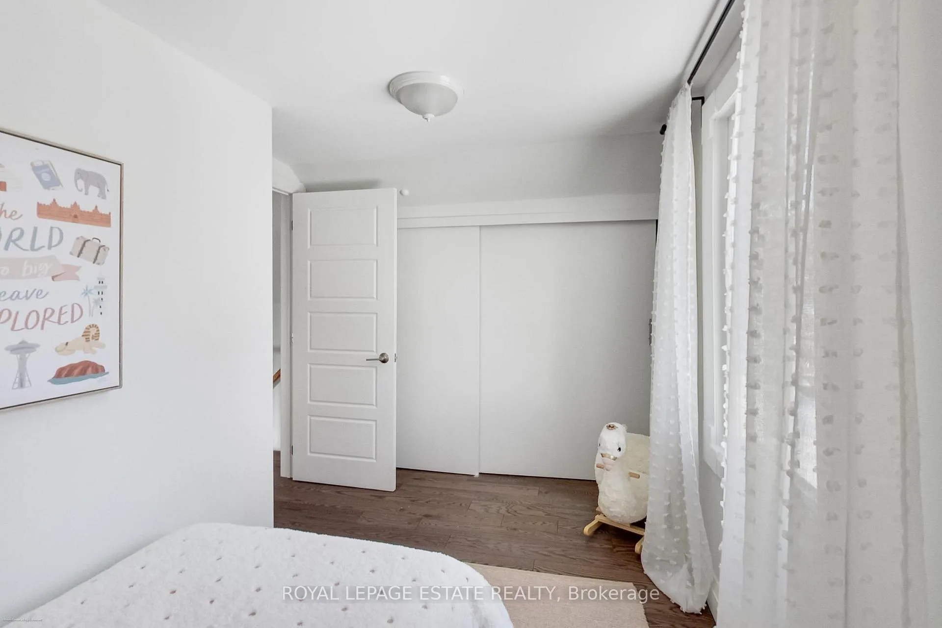 Photo 16 of 25 Coleridge Avenue, Toronto, Woodbine-Lumsden — HOMEH
