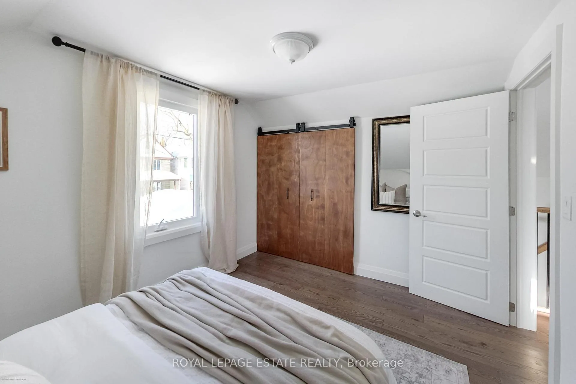 Photo 18 of 25 Coleridge Avenue, Toronto, Woodbine-Lumsden — HOMEH