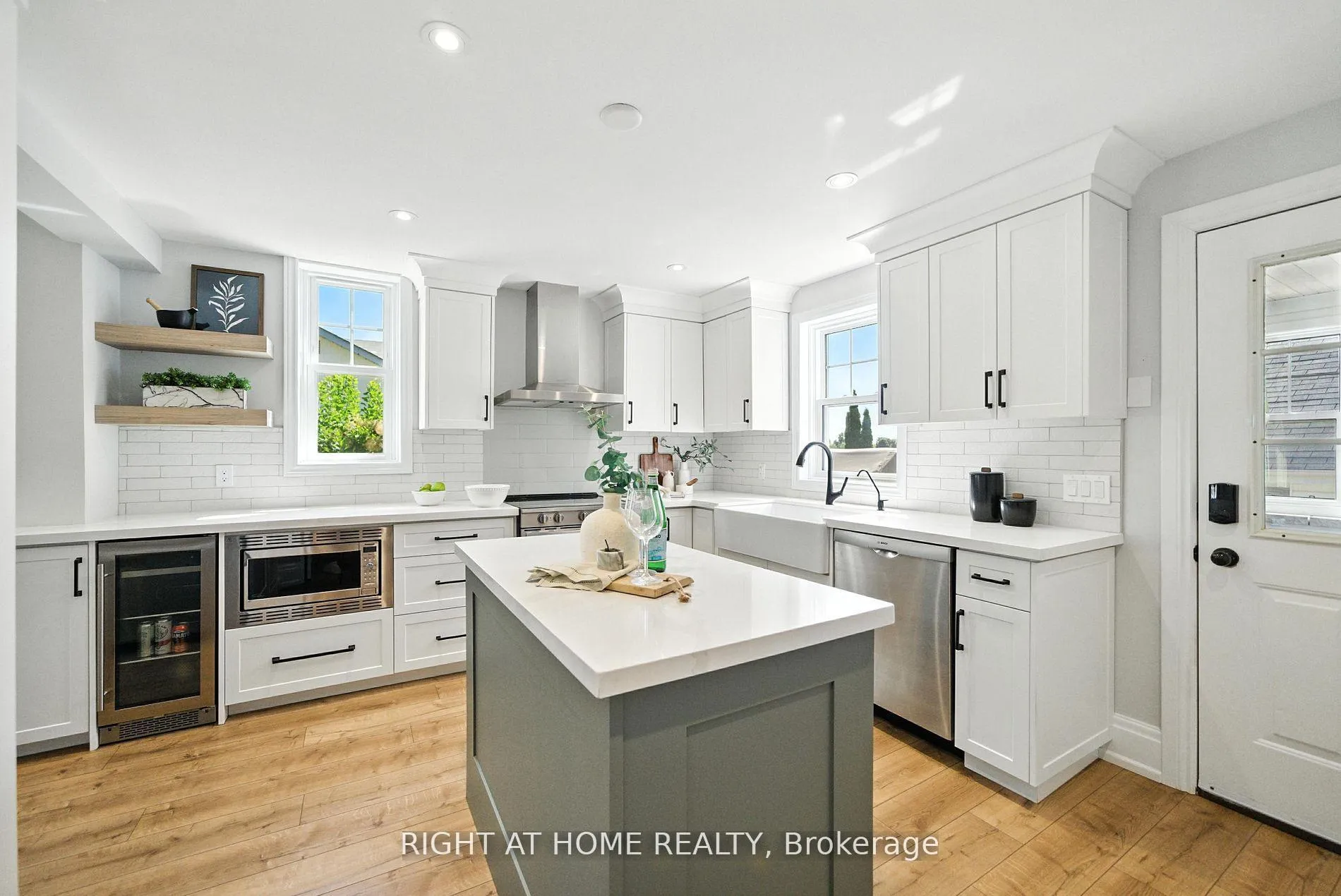 Photo 9 of 675 Myrtle Road W, Whitby, Rural Whitby — HOMEH