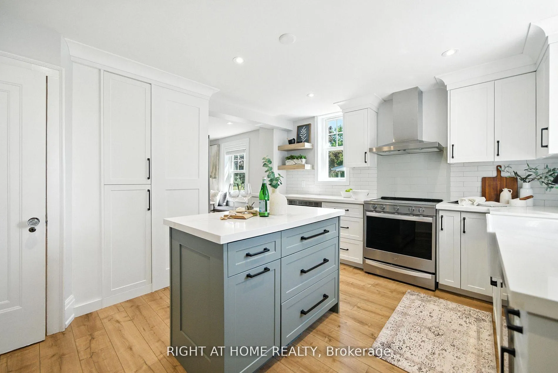 Photo 10 of 675 Myrtle Road W, Whitby, Rural Whitby — HOMEH