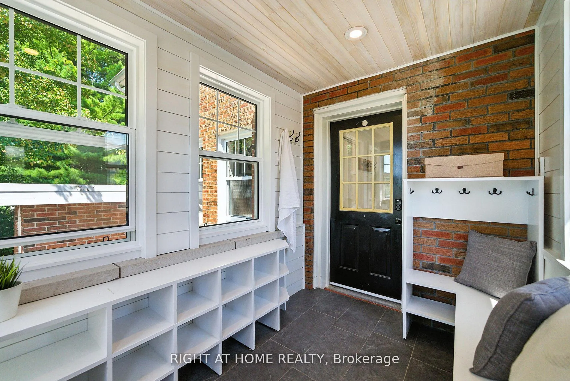 Photo 17 of 675 Myrtle Road W, Whitby, Rural Whitby — HOMEH