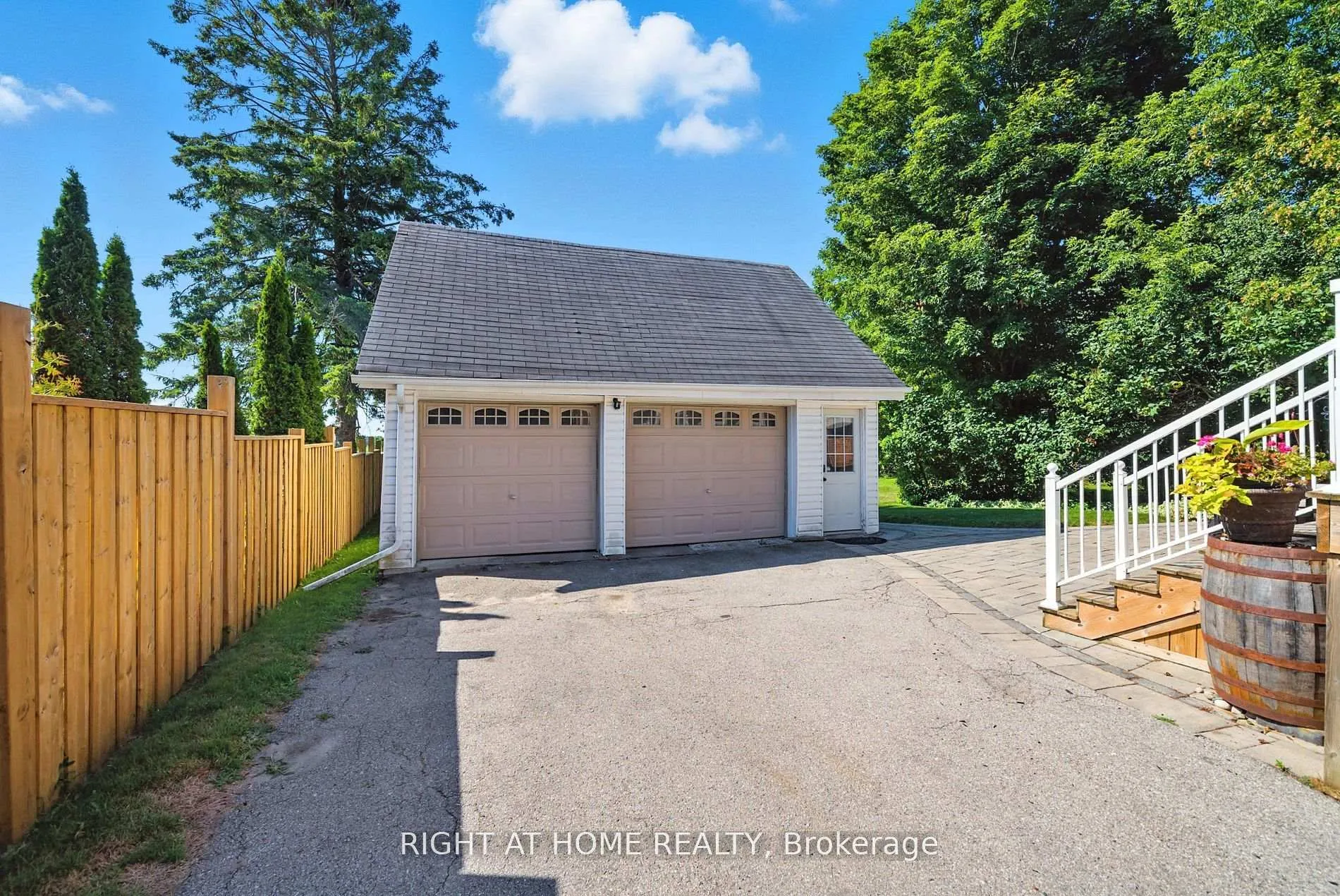Photo 31 of 675 Myrtle Road W, Whitby, Rural Whitby — HOMEH