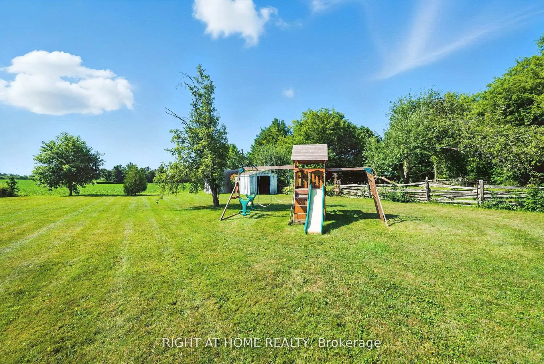 Photo 39 of 675 Myrtle Road W, Whitby, Rural Whitby — HOMEH