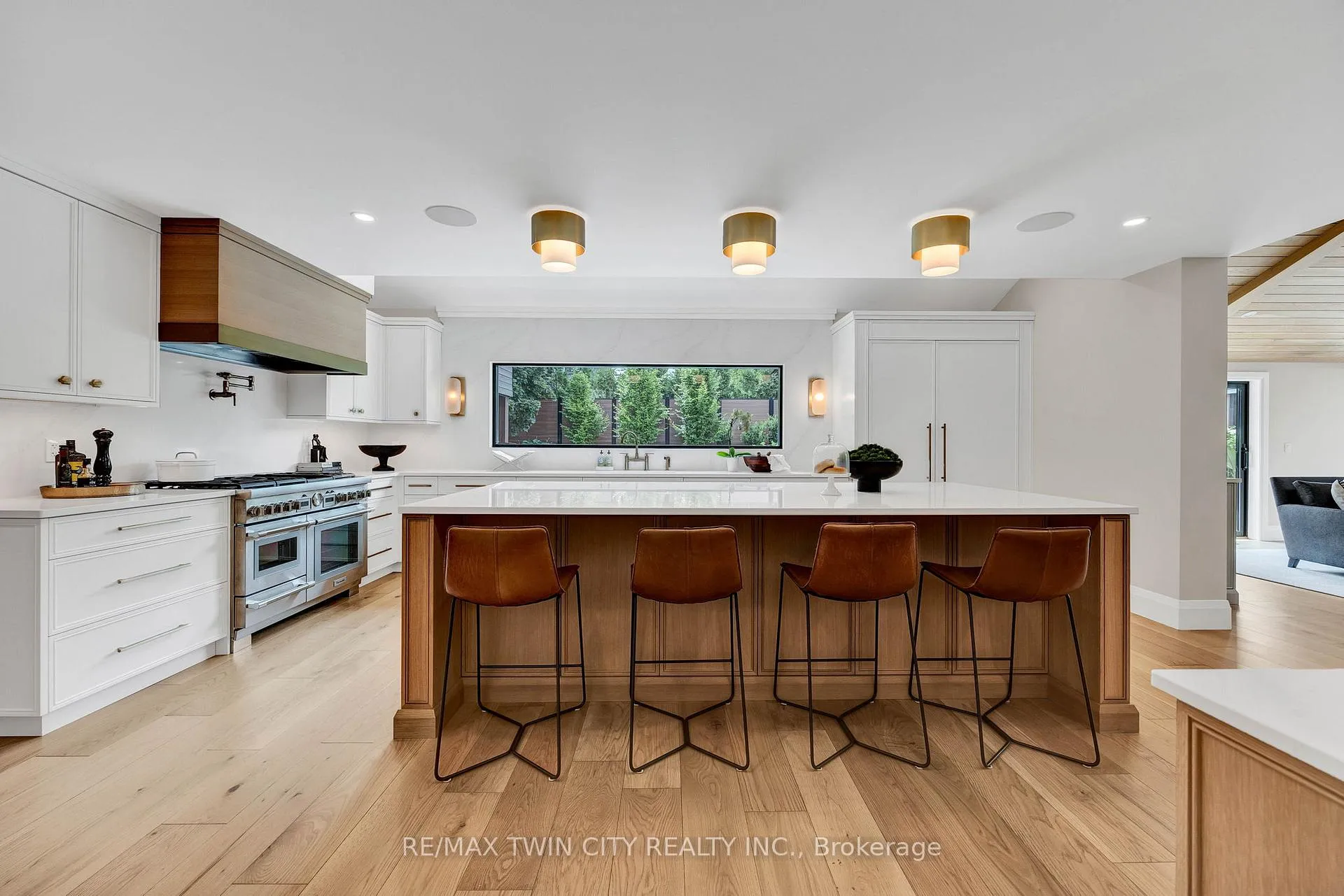Photo 3 of 47 Huntley Crescent, Kitchener — HOMEH