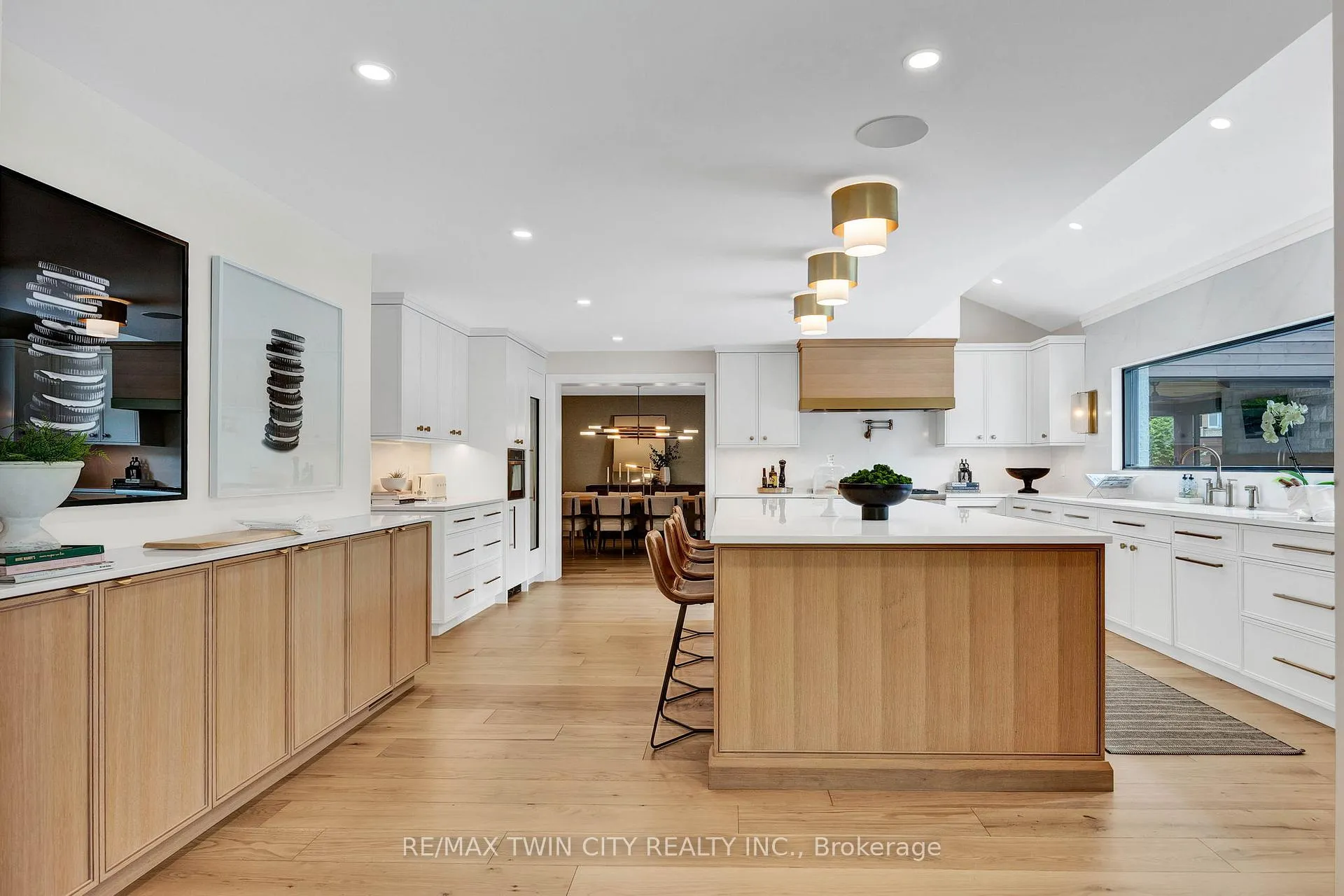 Photo 4 of 47 Huntley Crescent, Kitchener — HOMEH