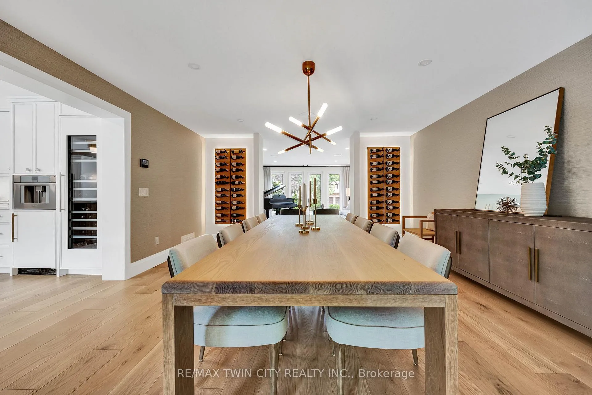 Photo 11 of 47 Huntley Crescent, Kitchener — HOMEH
