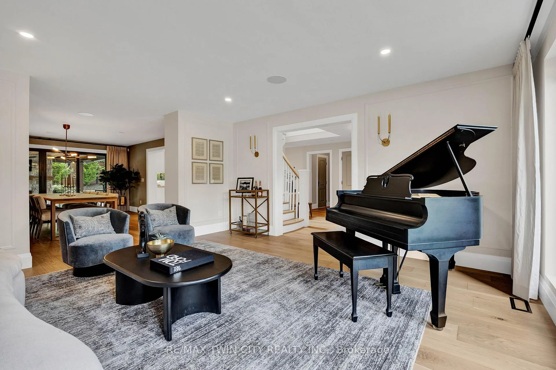 Photo 12 of 47 Huntley Crescent, Kitchener — HOMEH