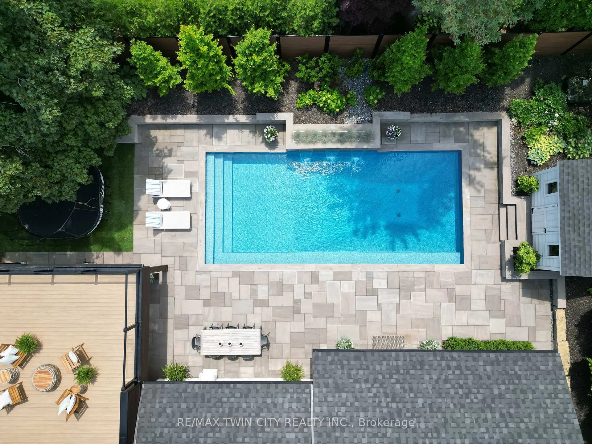 Photo 37 of 47 Huntley Crescent, Kitchener — HOMEH
