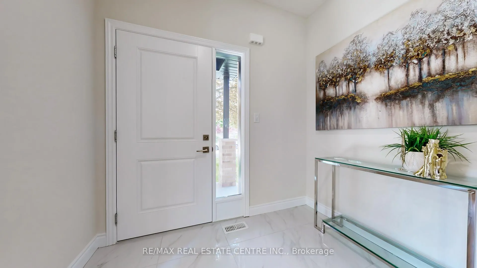 Photo 3 of 145 Ballantyne Avenue, Cambridge, Glenview, Lincoln, Oak — HOMEH