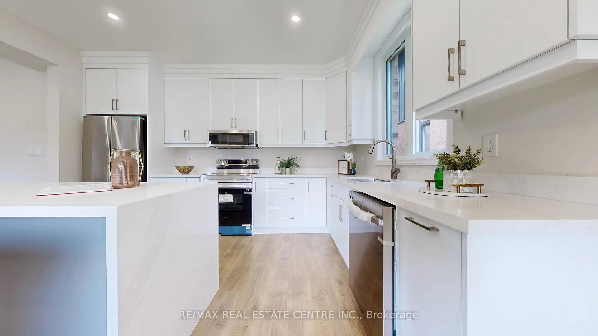 Photo 13 of 145 Ballantyne Avenue, Cambridge, Glenview, Lincoln, Oak — HOMEH