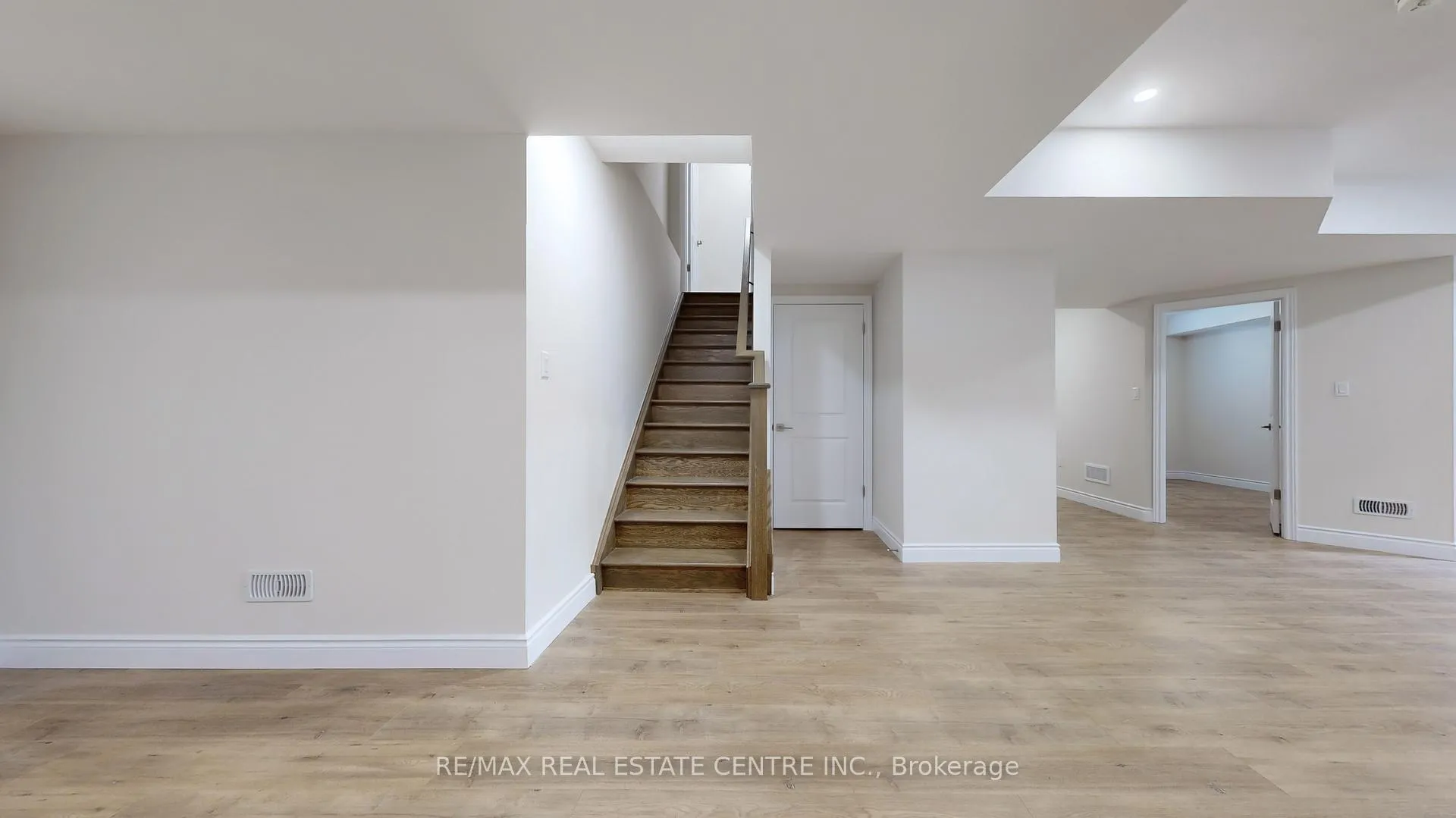 Photo 27 of 145 Ballantyne Avenue, Cambridge, Glenview, Lincoln, Oak — HOMEH